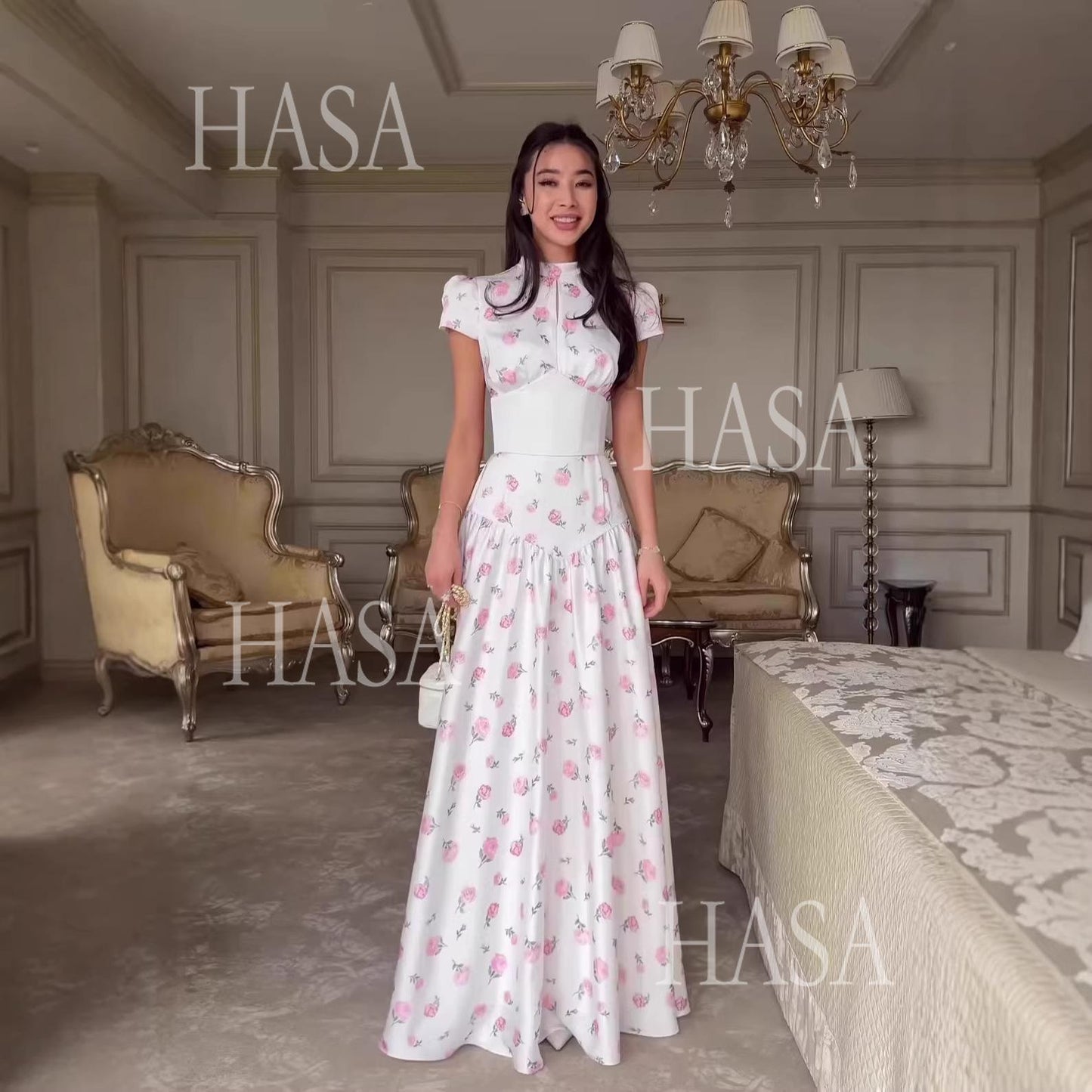 HS6737 Chic Romantic Maxi Dress with Soft Floral Print