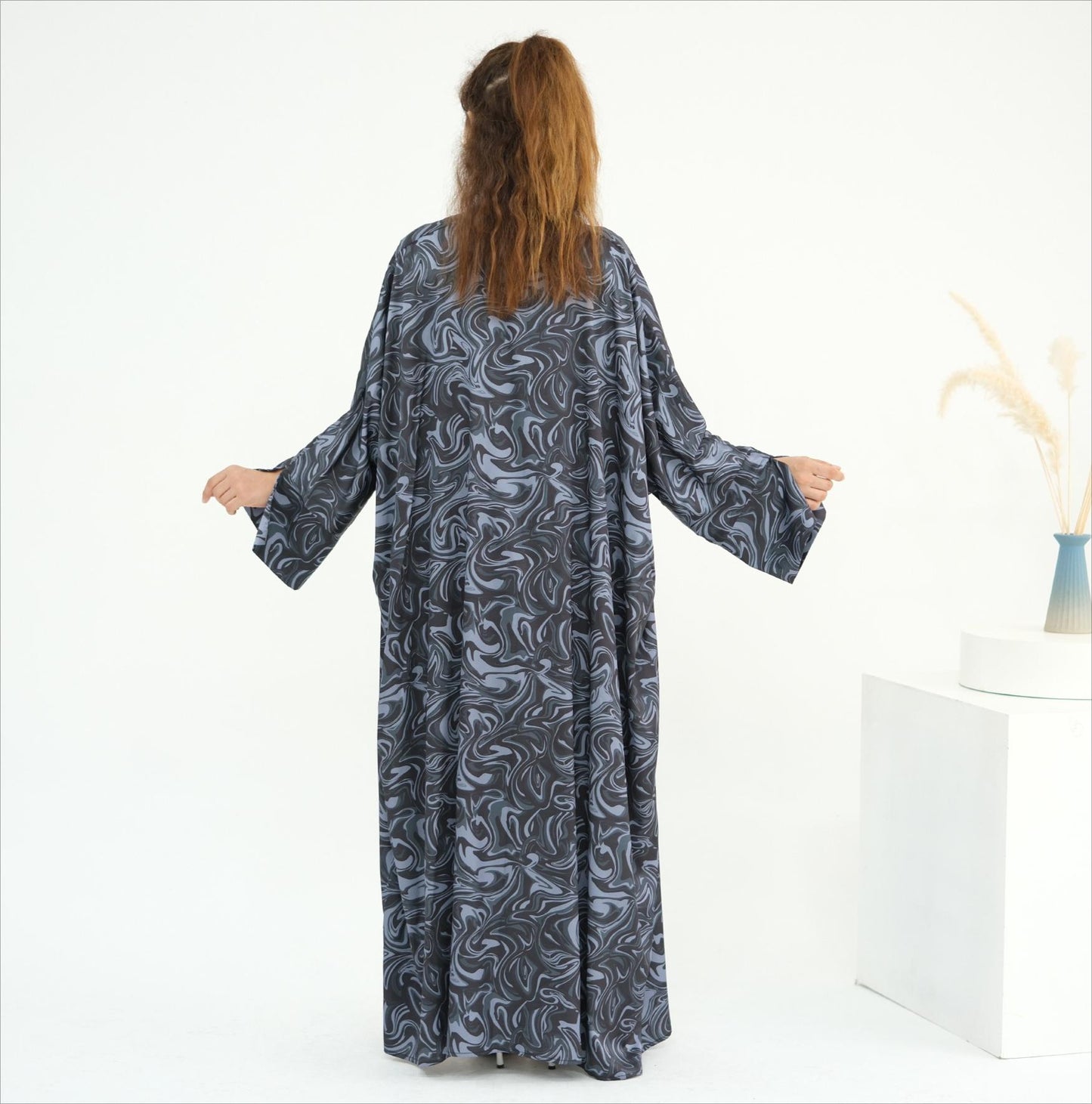 HS6555 Fashionable printed long-sleeved dress with an ankle-length cardigan style