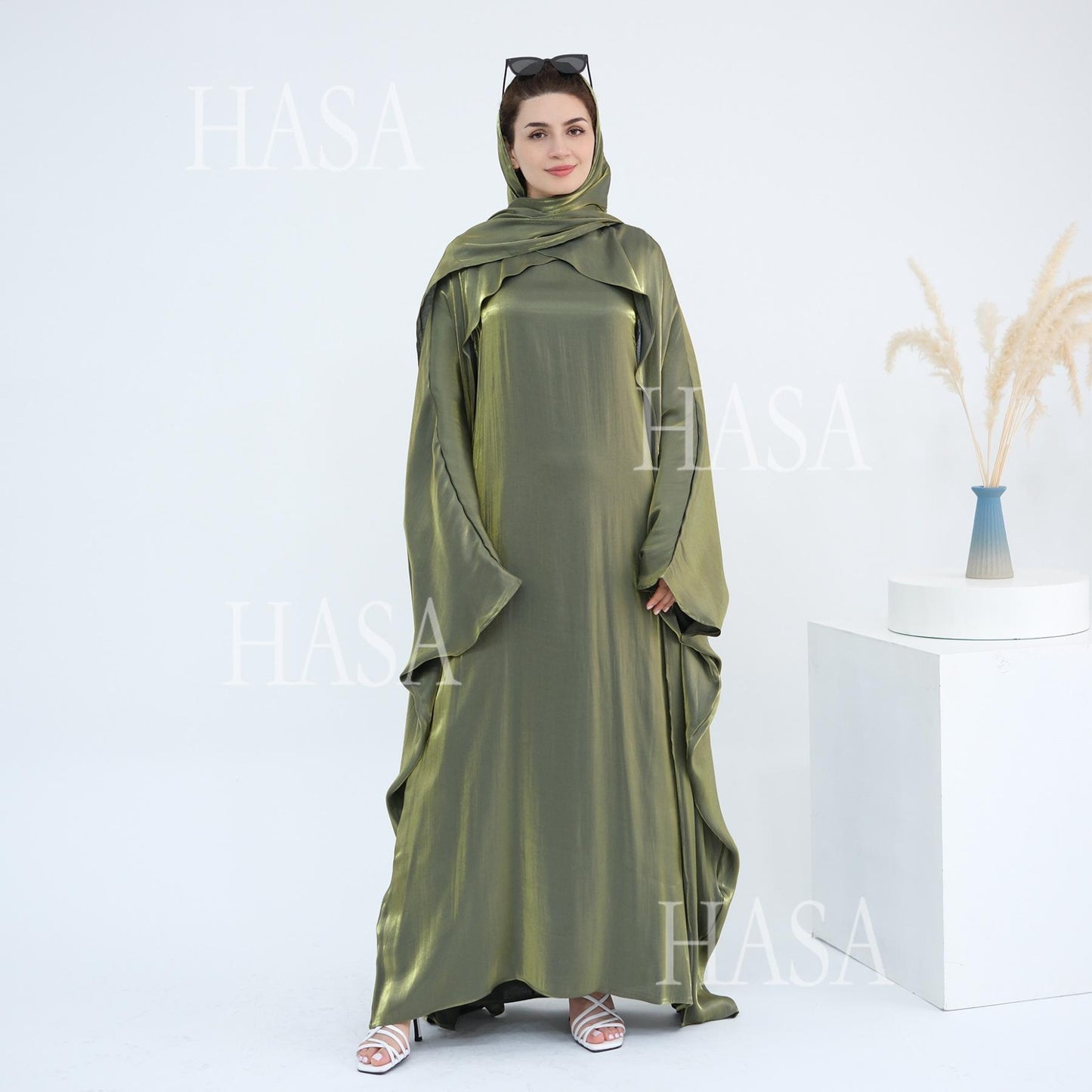 HS6584 Solid Color Beaded Loose Elegant Robe Dress