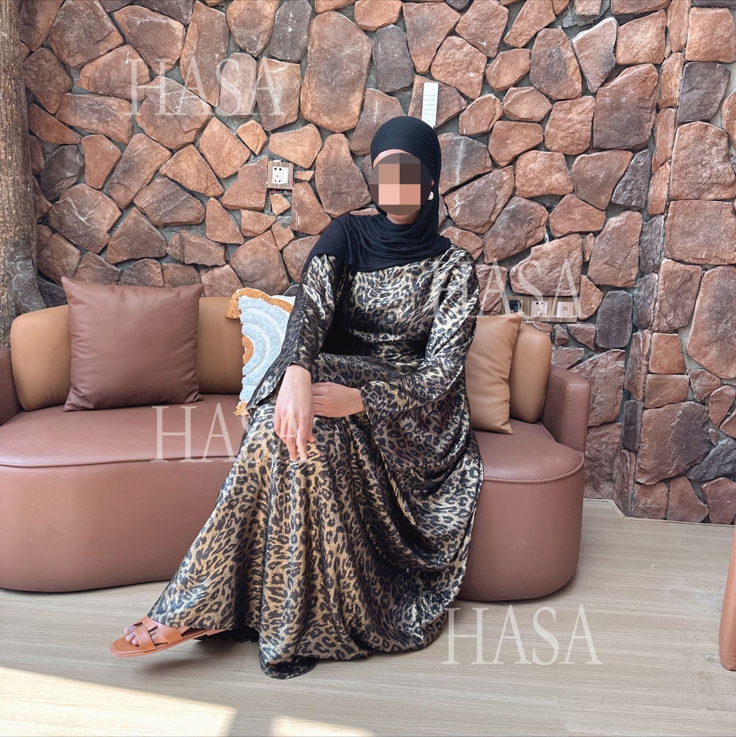 HS6469 Flowing Batwing Sleeve Leopard Maxi Dress (without Headscarf)