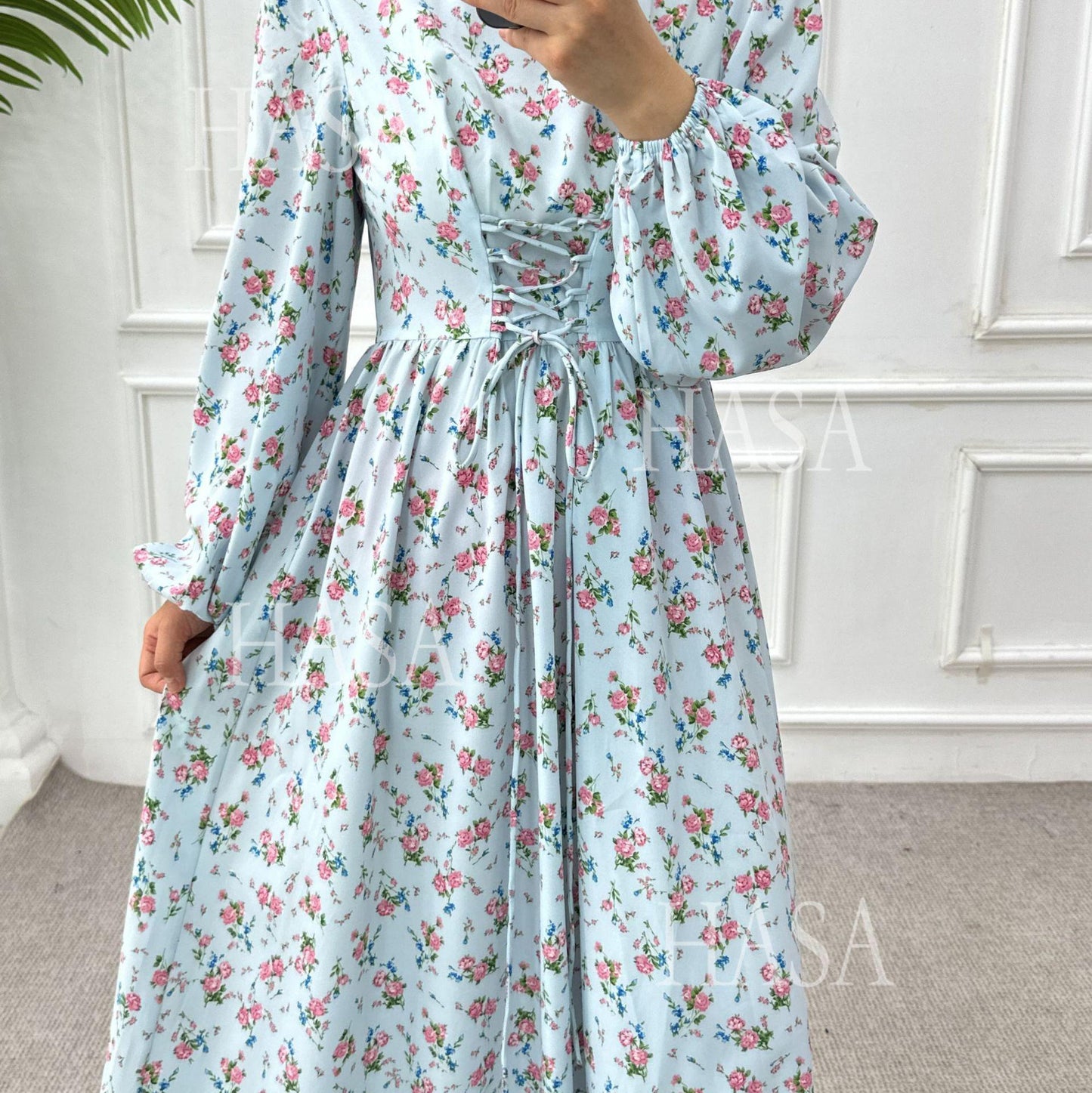 HS6489 Long-sleeved Floral Maxi Dress with Natural Waist