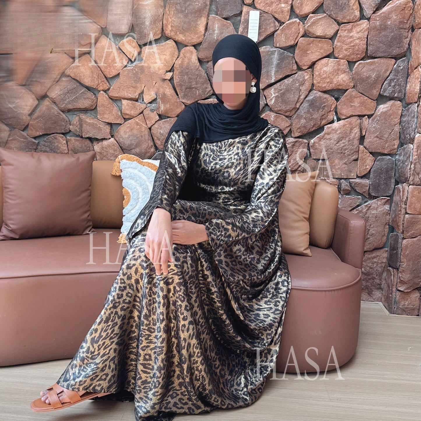 HS6469 Flowing Batwing Sleeve Leopard Maxi Dress (without Headscarf)