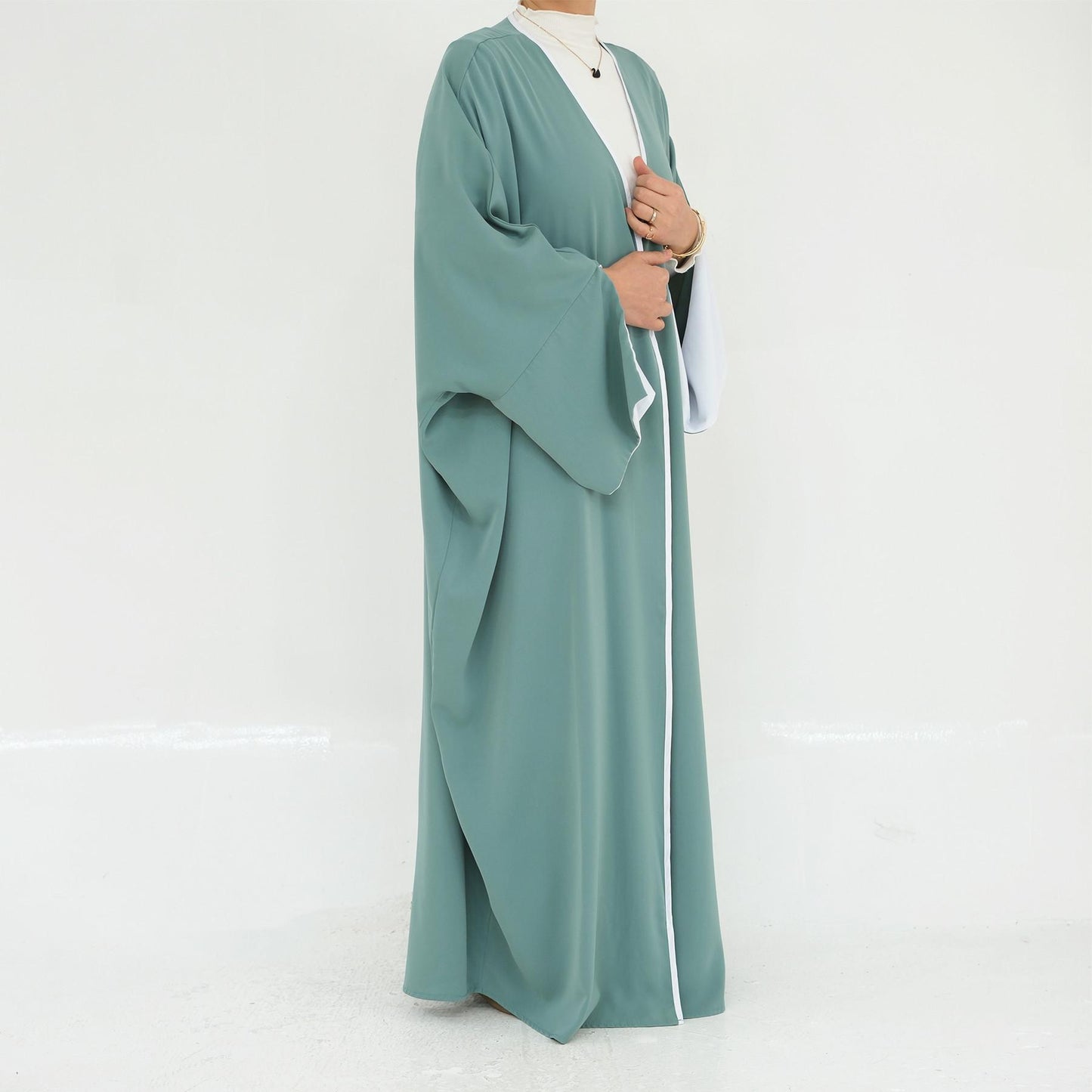 HS5877 The Loose-fitting Robe Has A Lightweight Silhouette That Is Perfect for Any Occasion open abaya outfit