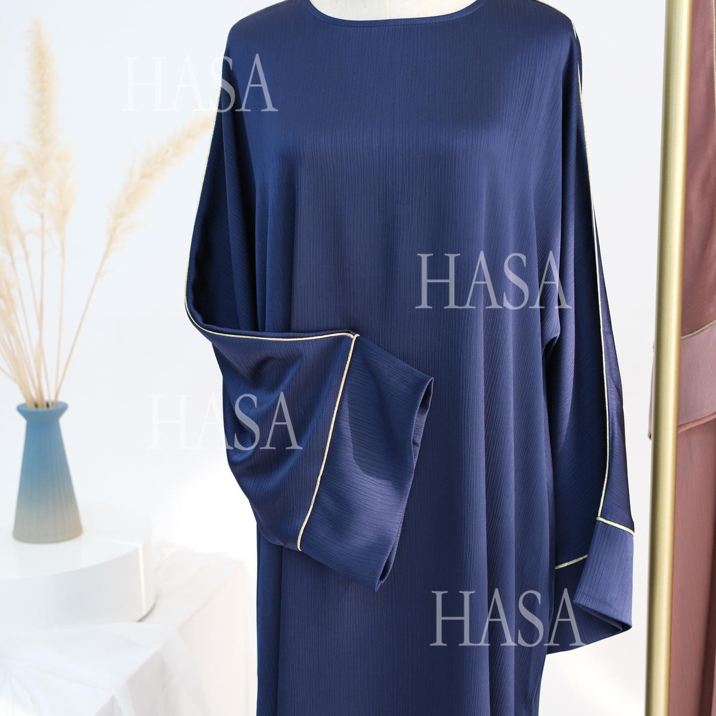 HS5876 Robe with Detailed Design and Gentle Texture for Daily Light Wear abayas