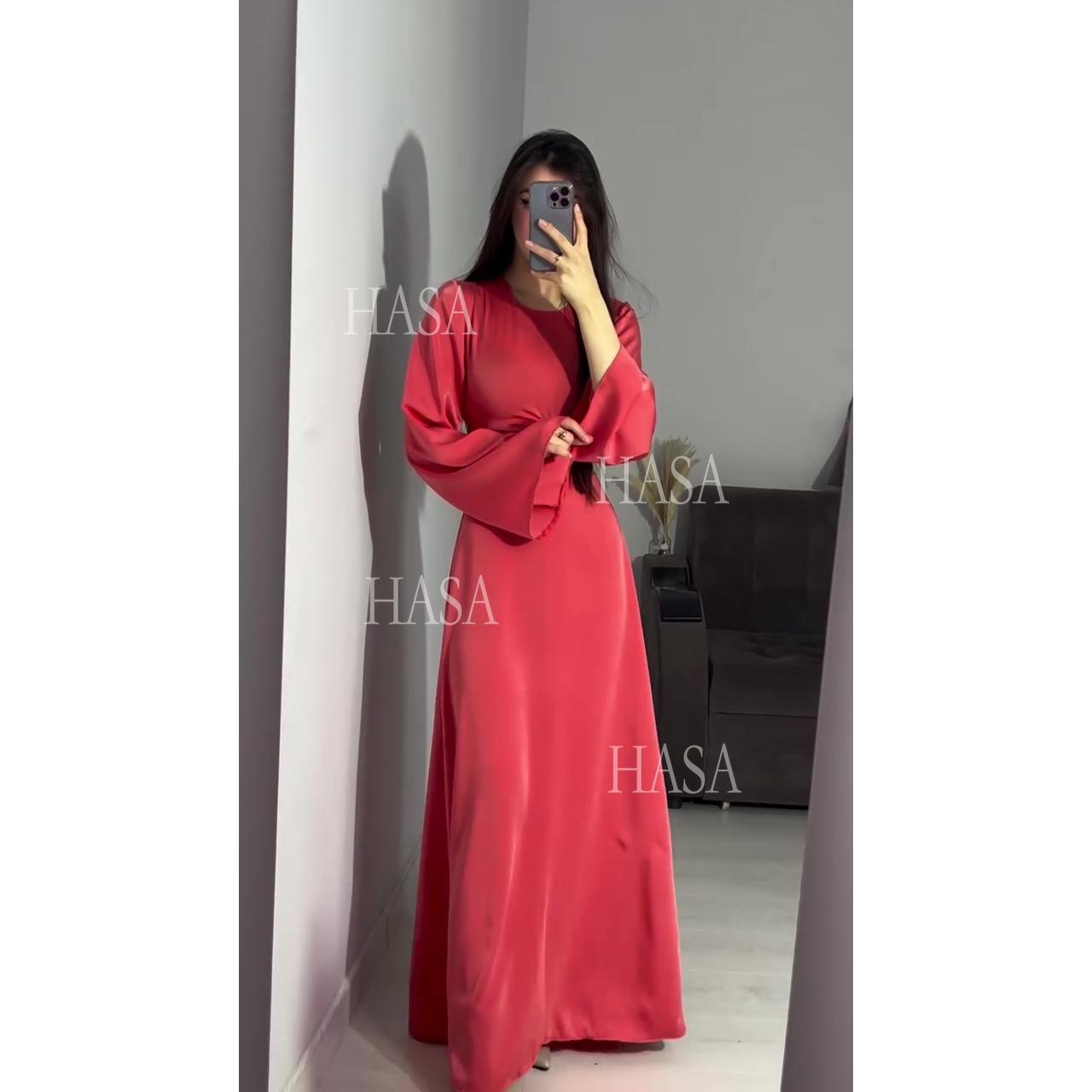 HASA HS6757 Classic Round Neck Flowy Maxi Dress