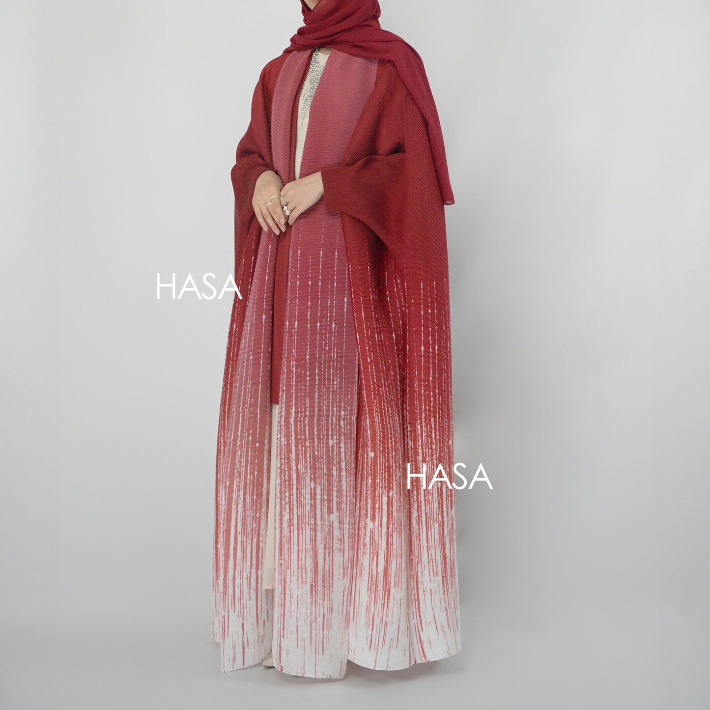 HASA HS1245 عباية أومبريه فضفاضة مع تفاصيل مرقعة مطوية