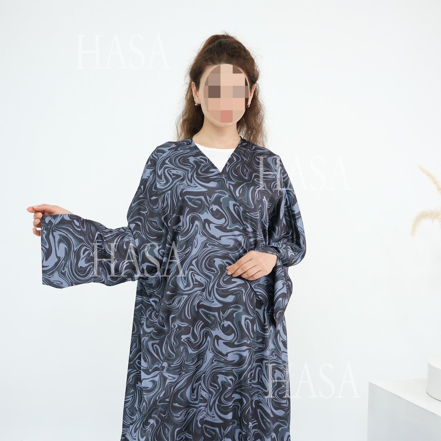 HS6555 Fashionable printed long-sleeved dress with an ankle-length cardigan style