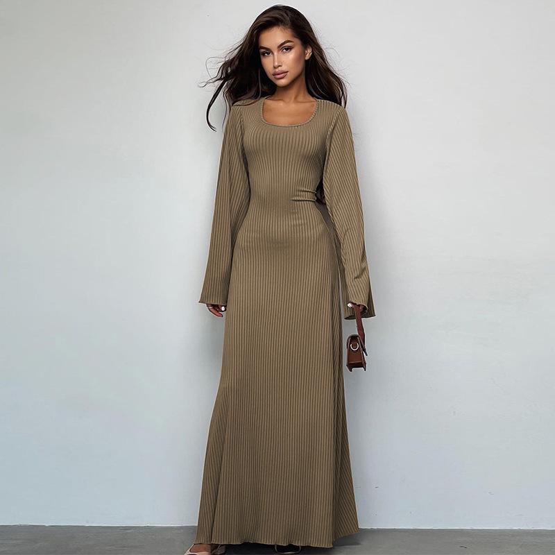 HASASERIES HS0676 Flared Long Sleeved High Waist Maxi Skirt with Lace-up Back