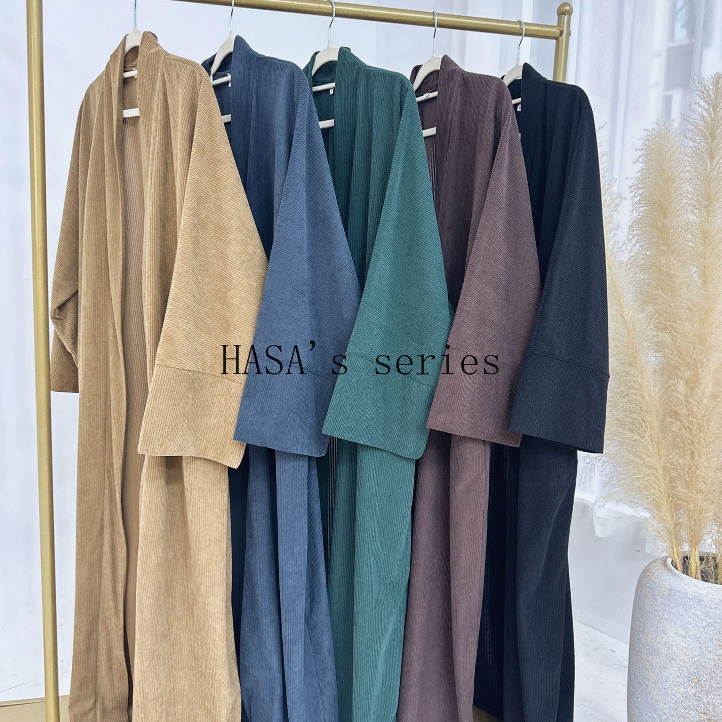 HS5489 Loose Swing Cardigan Dress - A Comfortable and Casual Fall and Winter Essential