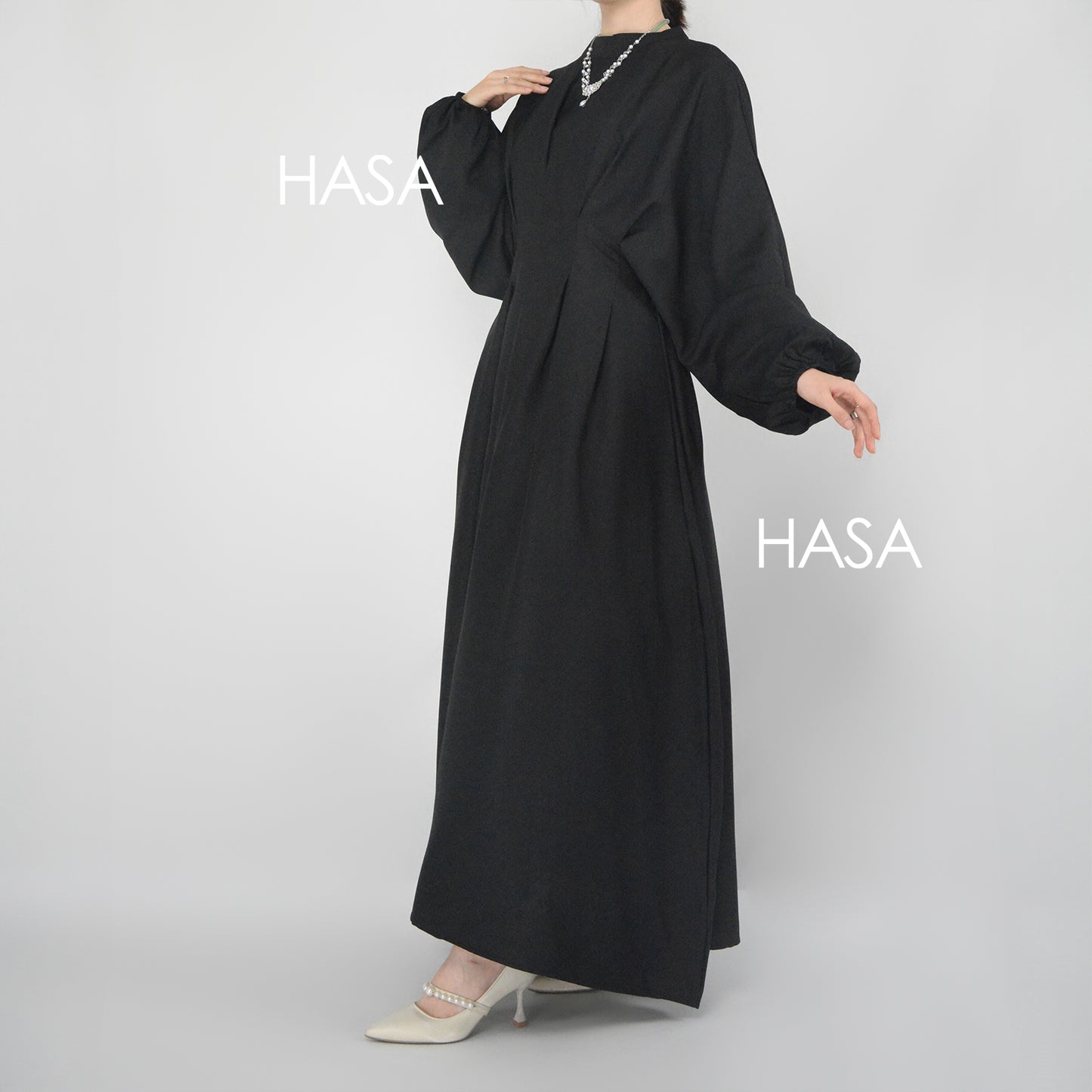 فستان HS1226 من سلسلة HASA's Series، أنيق وخفيف الوزن بلون واحد