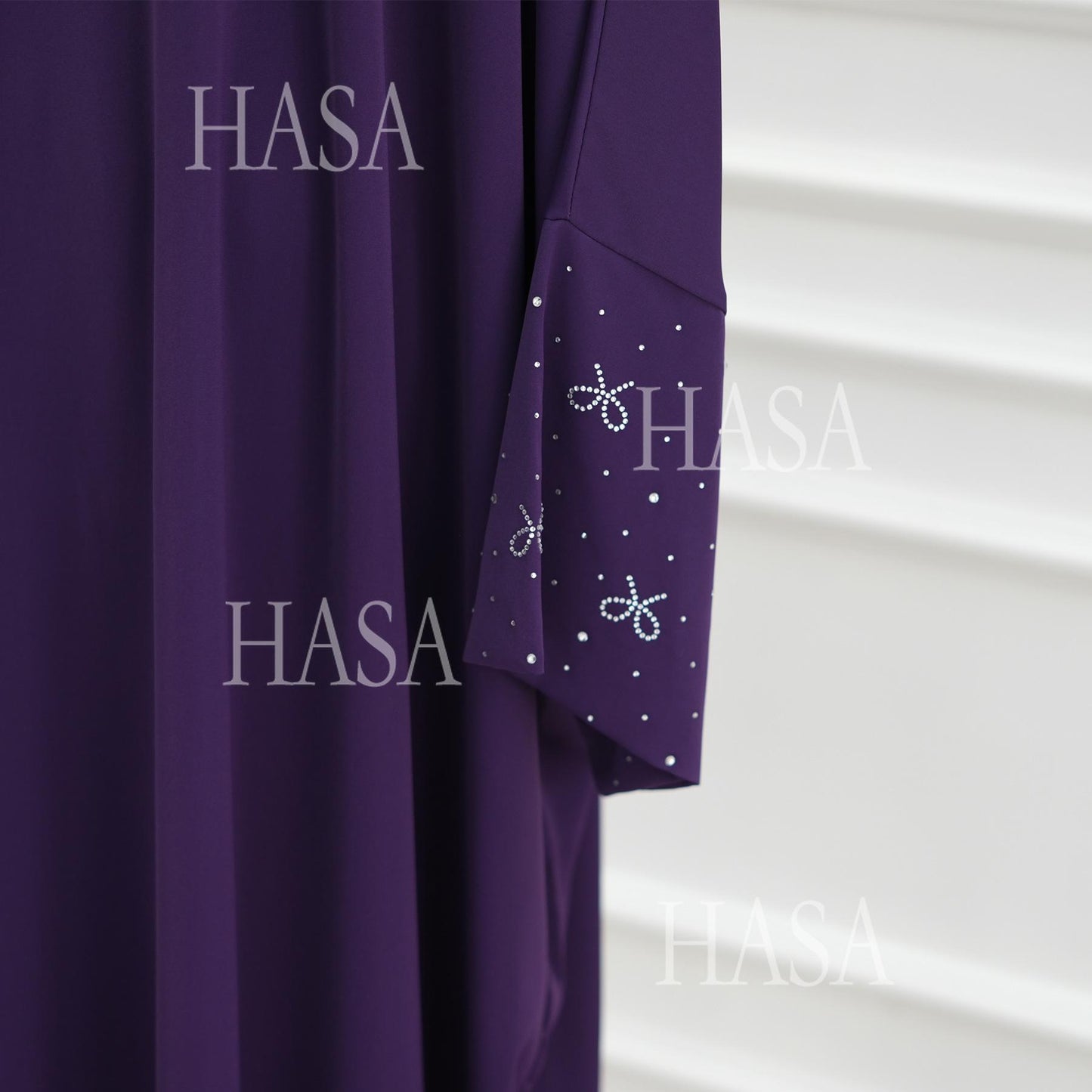 HS6492  Long-sleeved Robe with Bow and Beading