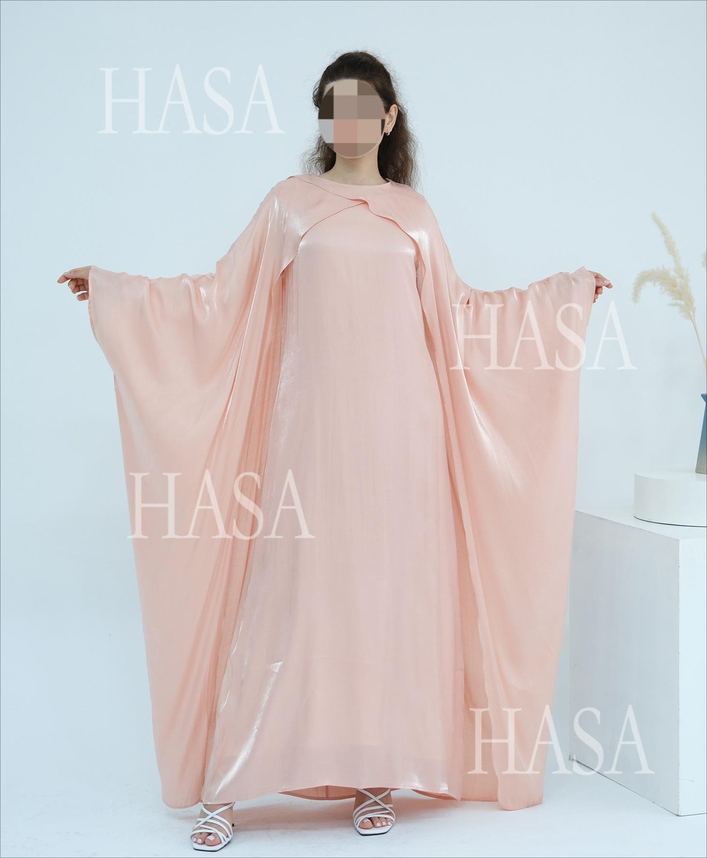 HS6584 Solid Color Beaded Loose Elegant Robe Dress