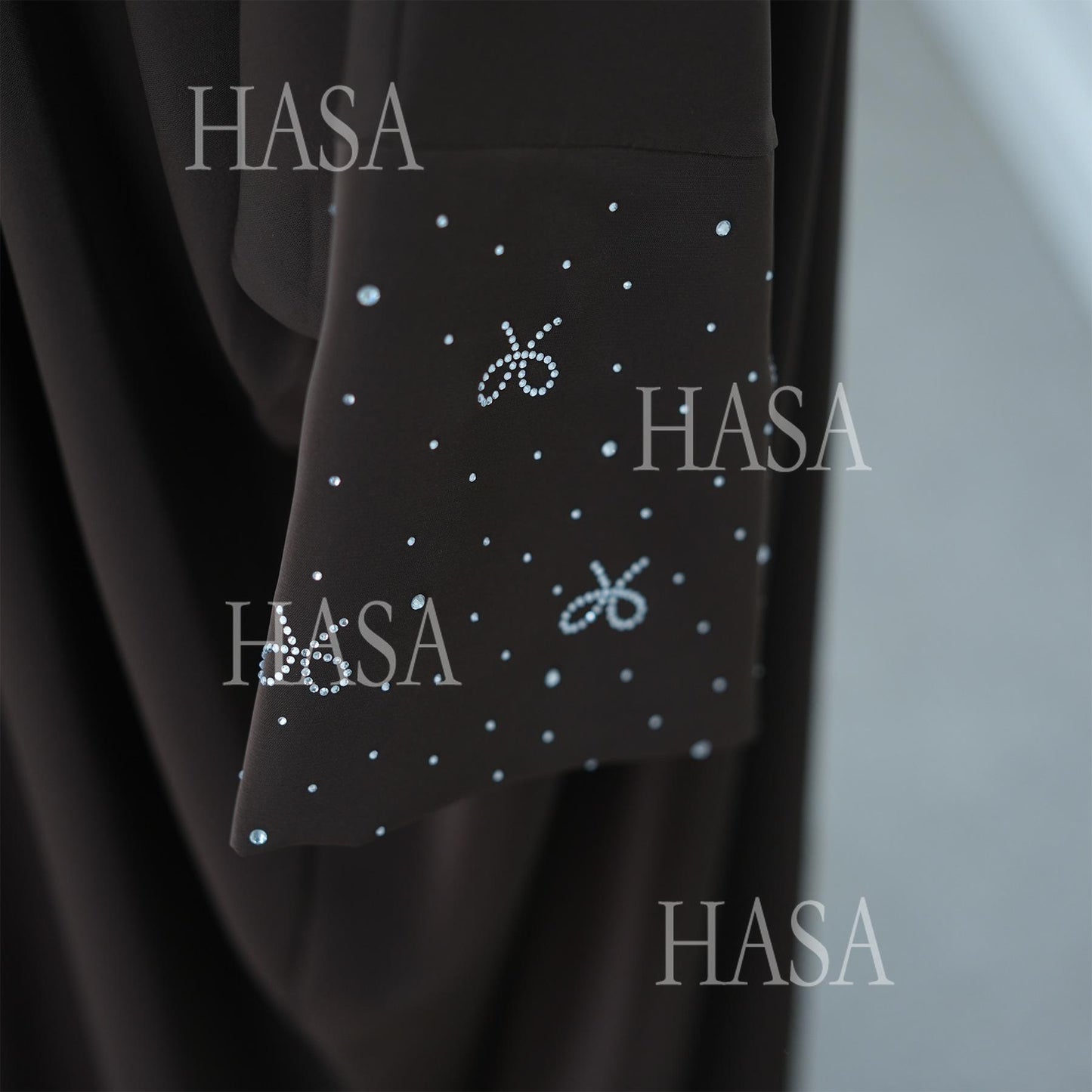 HS6492  Long-sleeved Robe with Bow and Beading