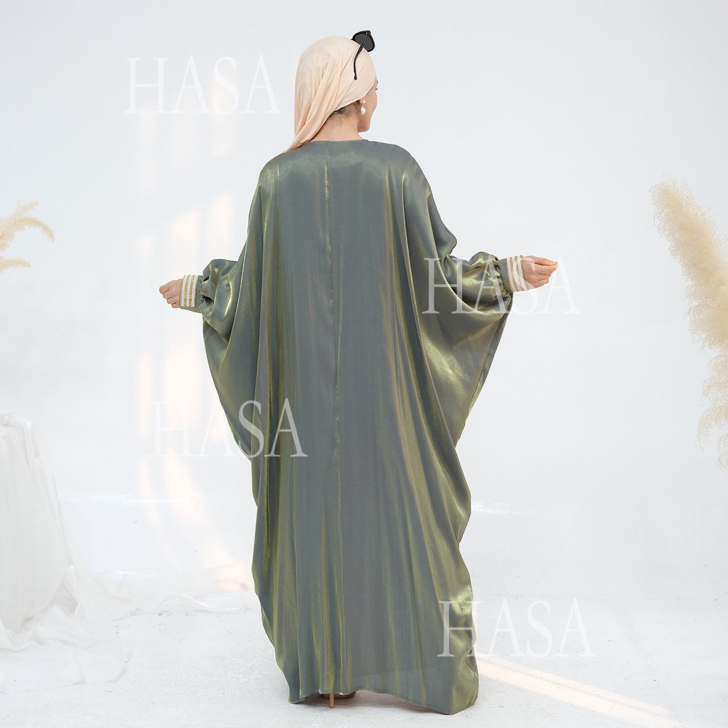 HS5873 Temperament Cardigan Long Coat Exquisite Trim To Create Elegant Style