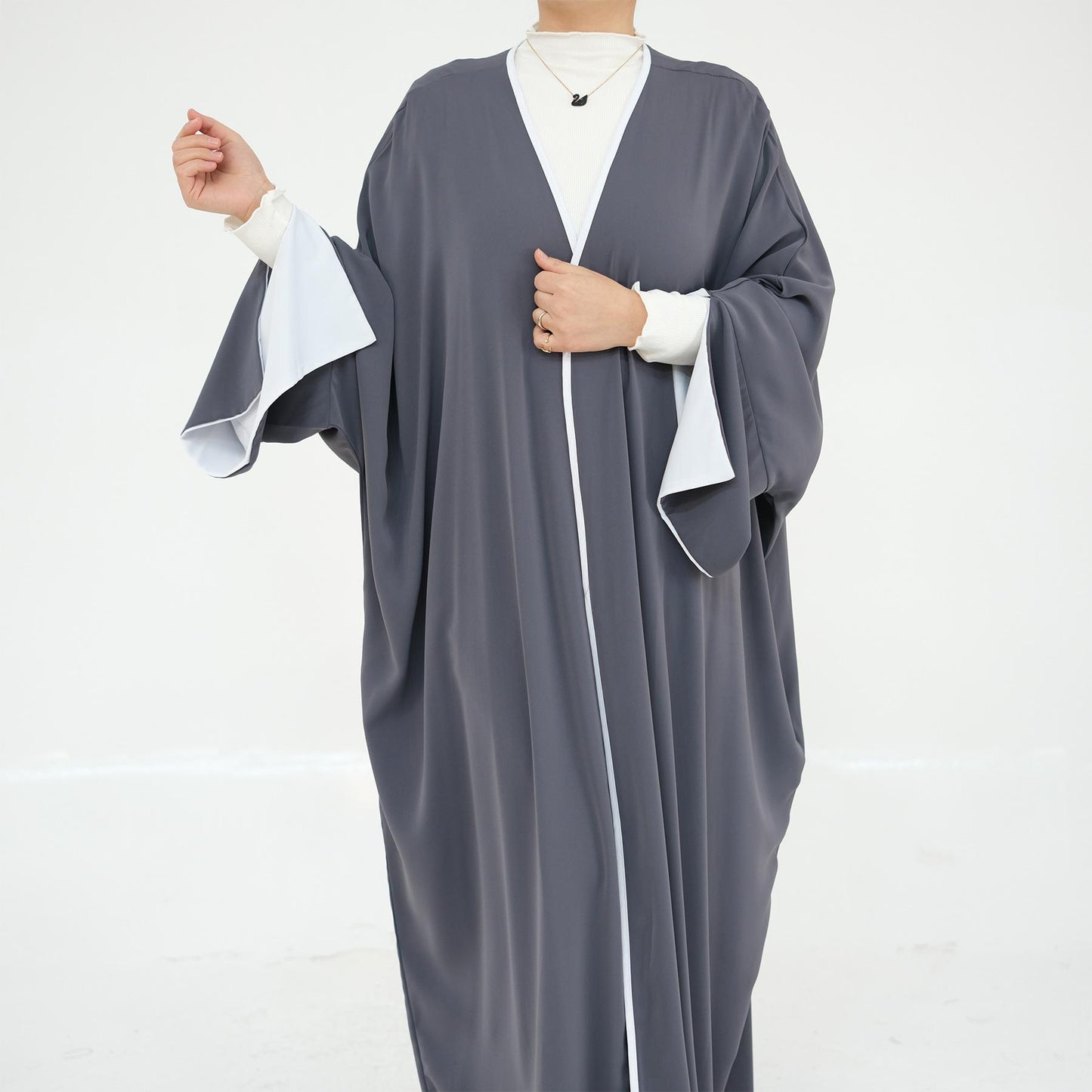 HS5877 The Loose-fitting Robe Has A Lightweight Silhouette That Is Perfect for Any Occasion open abaya outfit