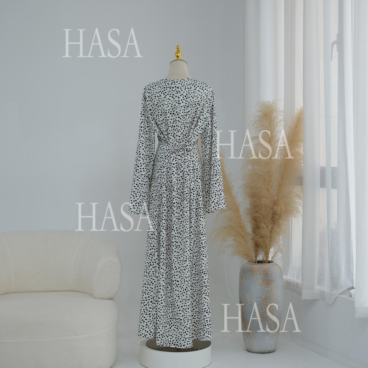 HASA HS6781 Graceful Modest Polka Dot Dress for Everyday Elegance