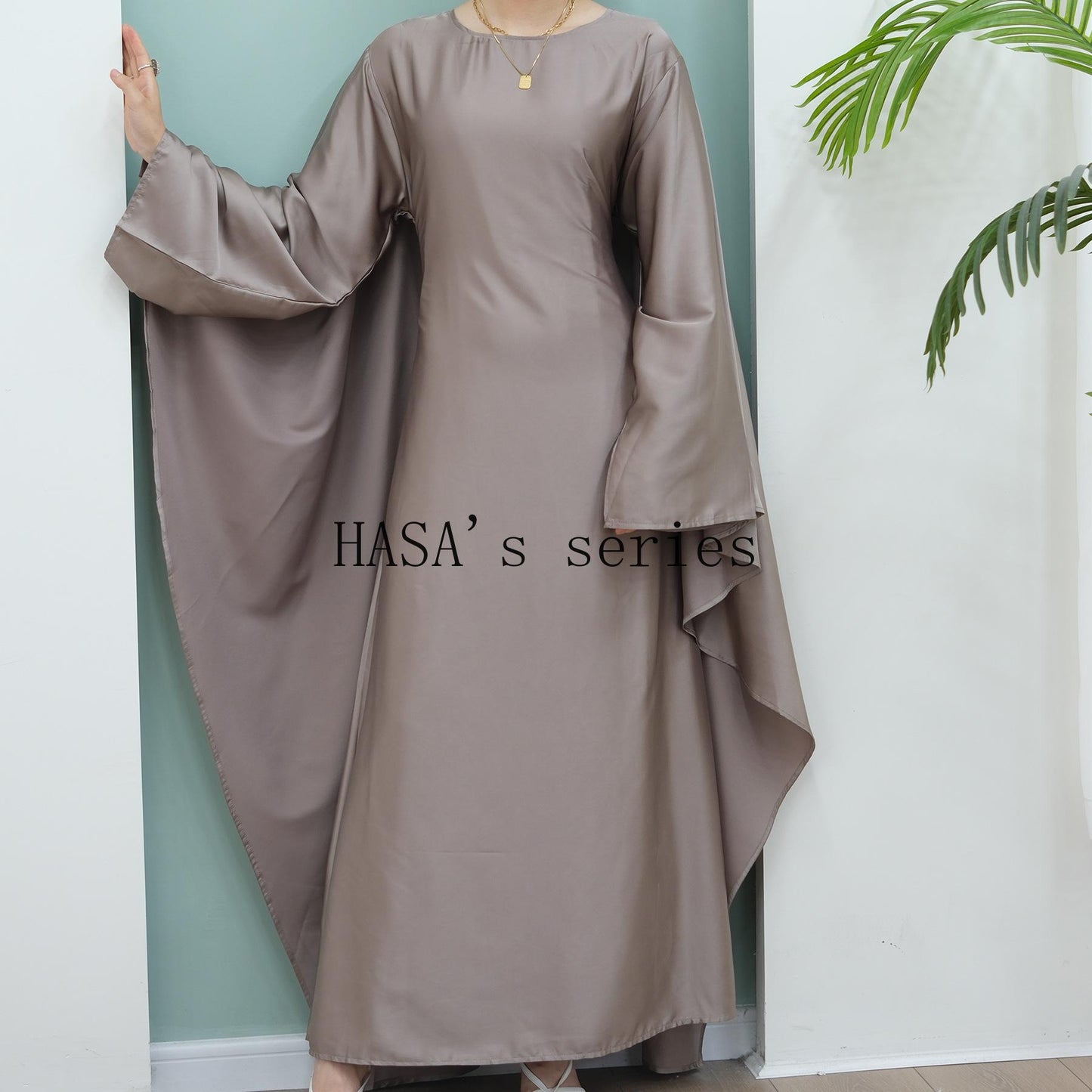 HS4835 High-density Stretch Satin Long Dress, Simple, Elegant, and Comfortable To Wear.