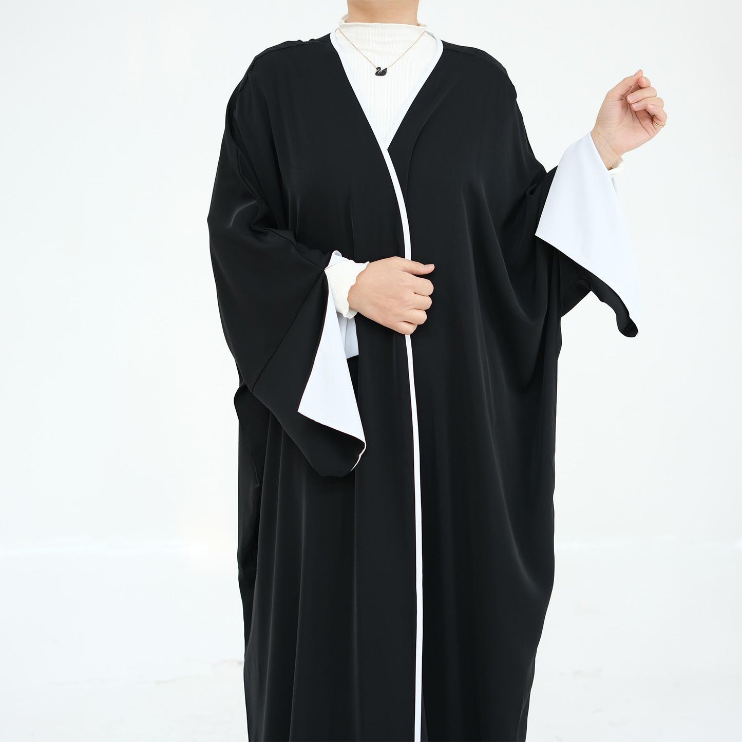 HS5877 The Loose-fitting Robe Has A Lightweight Silhouette That Is Perfect for Any Occasion open abaya outfit