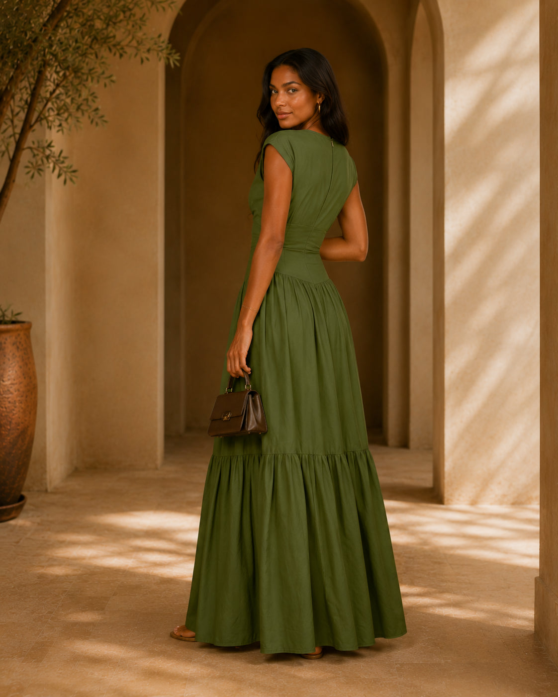 HS1641 Women's Sleeveless Pleated Loose Fit Maxi Dress