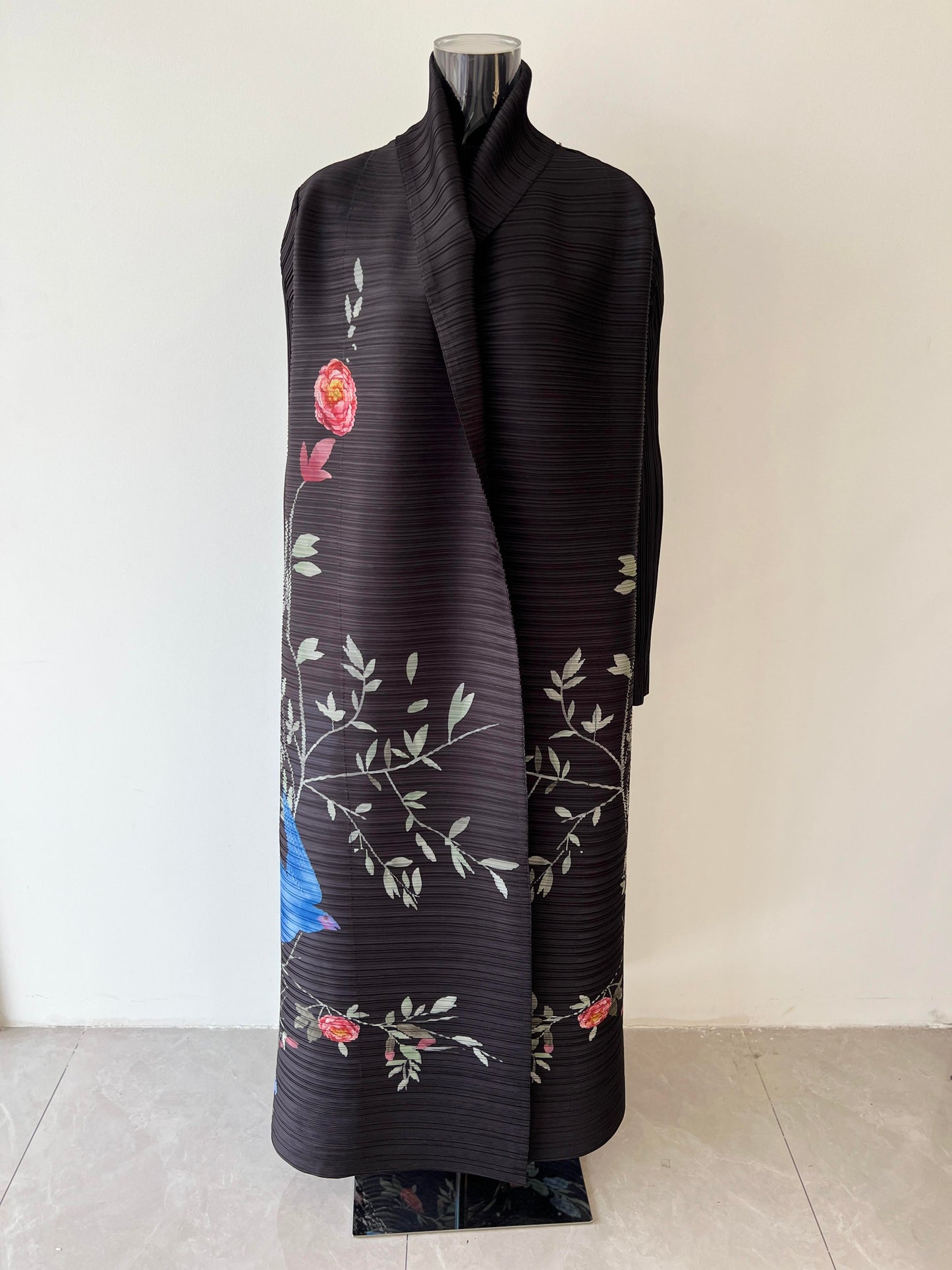 HS6707 Midnight Serenade ,Black Abaya with Striking Bird Embroidery