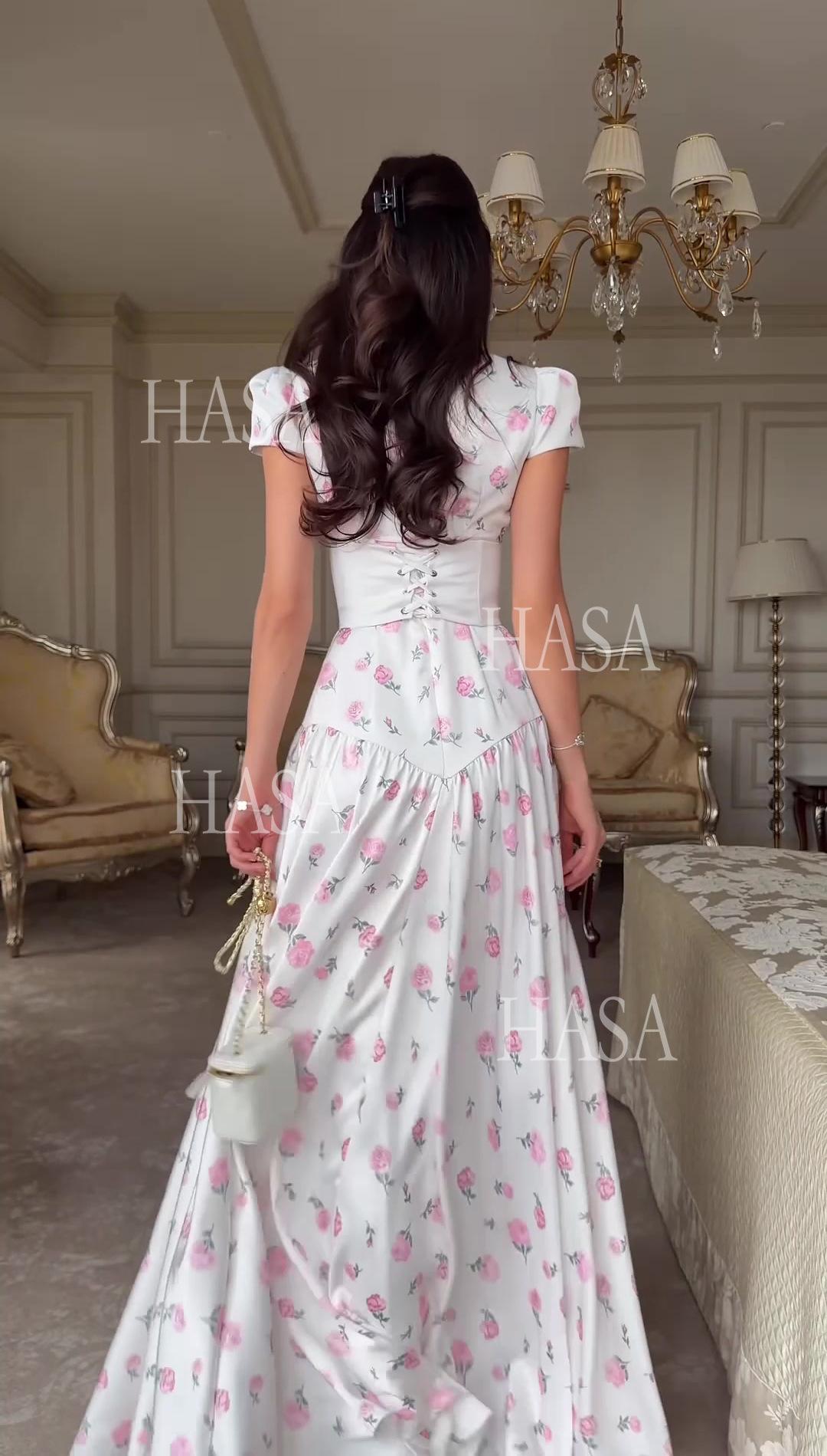 HS6737 Chic Romantic Maxi Dress with Soft Floral Print