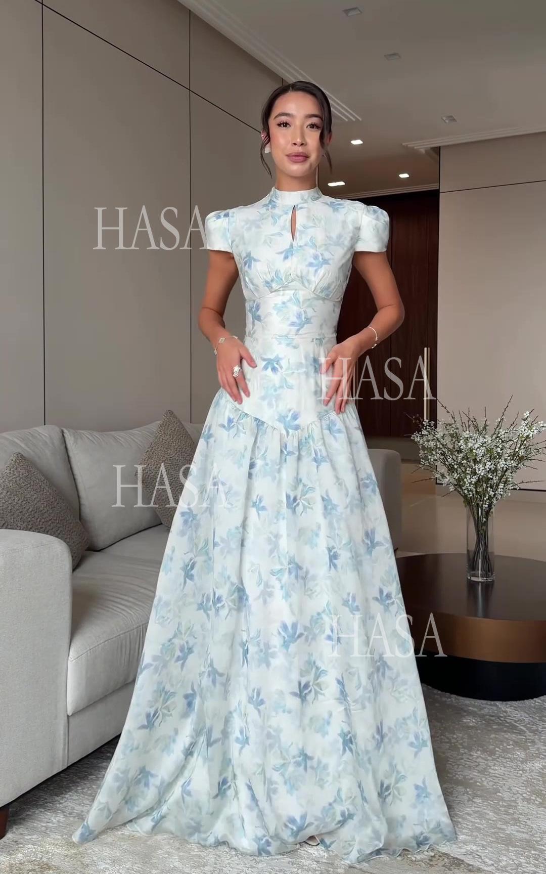 HS6737 Chic Romantic Maxi Dress with Soft Floral Print