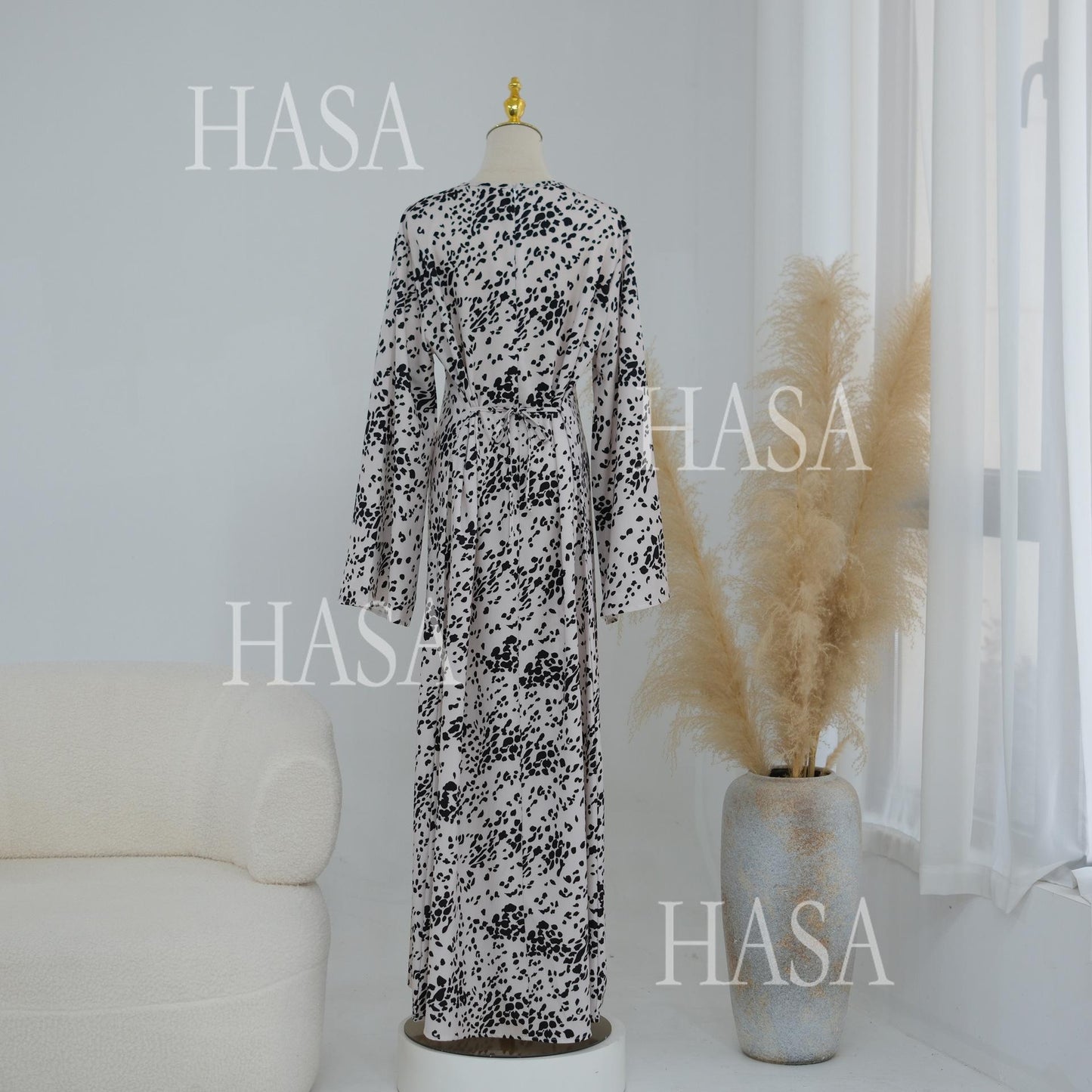 HASA HS6781 Graceful Modest Polka Dot Dress for Everyday Elegance