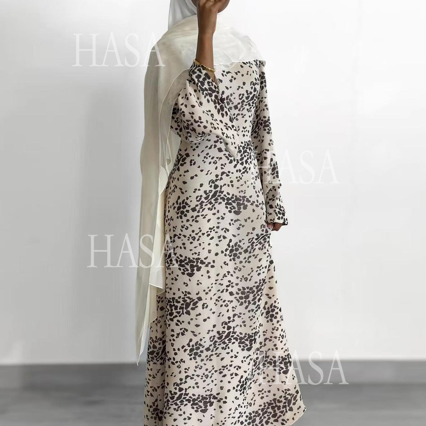 HASA HS6781 Graceful Modest Polka Dot Dress for Everyday Elegance