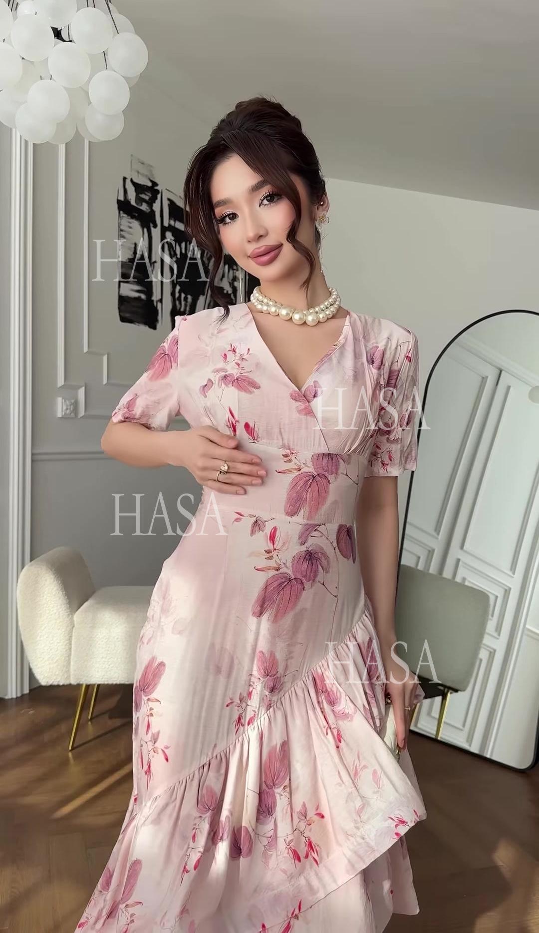 HS6747 Soft Girl Inspired Flowing Maxi Dress