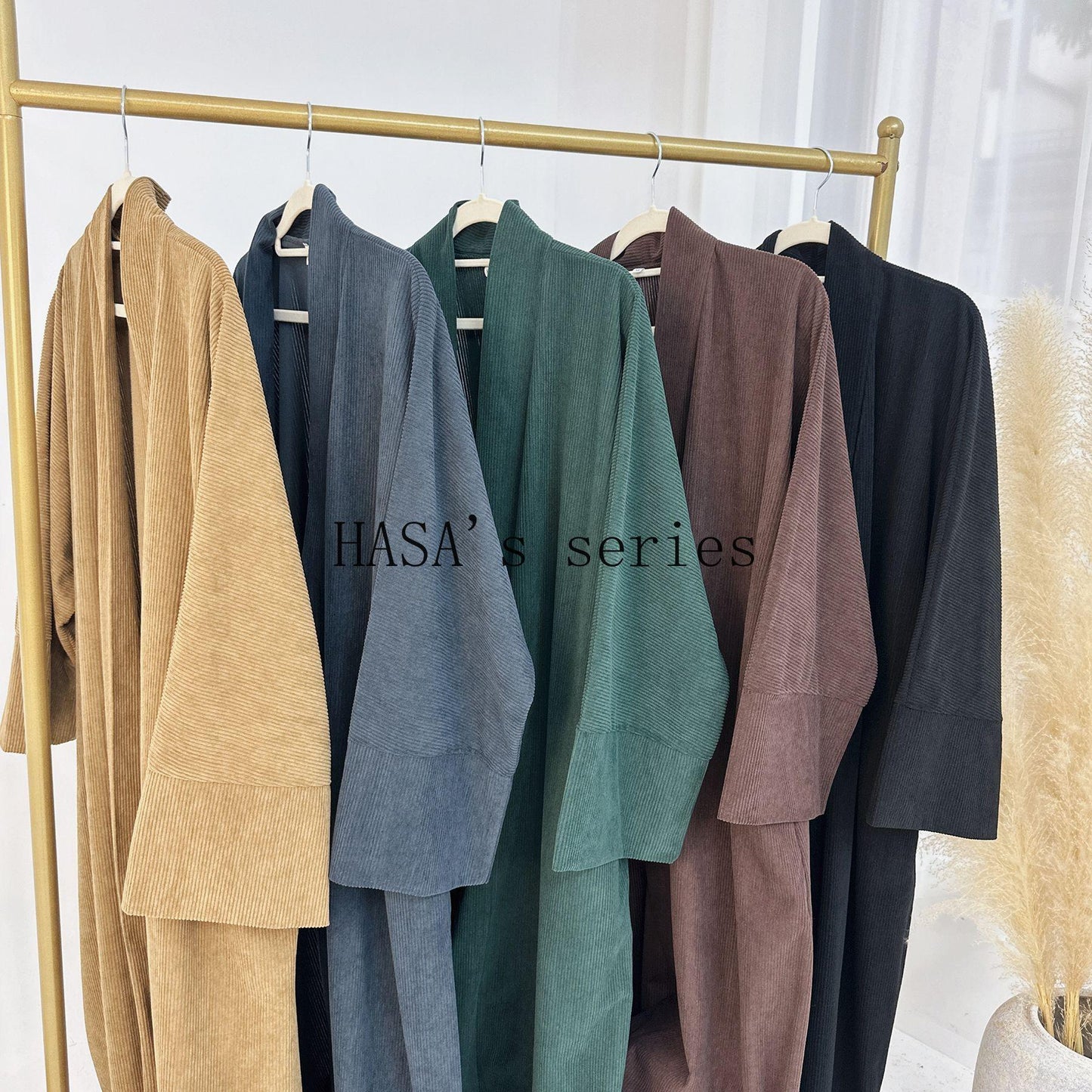 HS5489 Loose Swing Cardigan Dress - A Comfortable and Casual Fall and Winter Essential