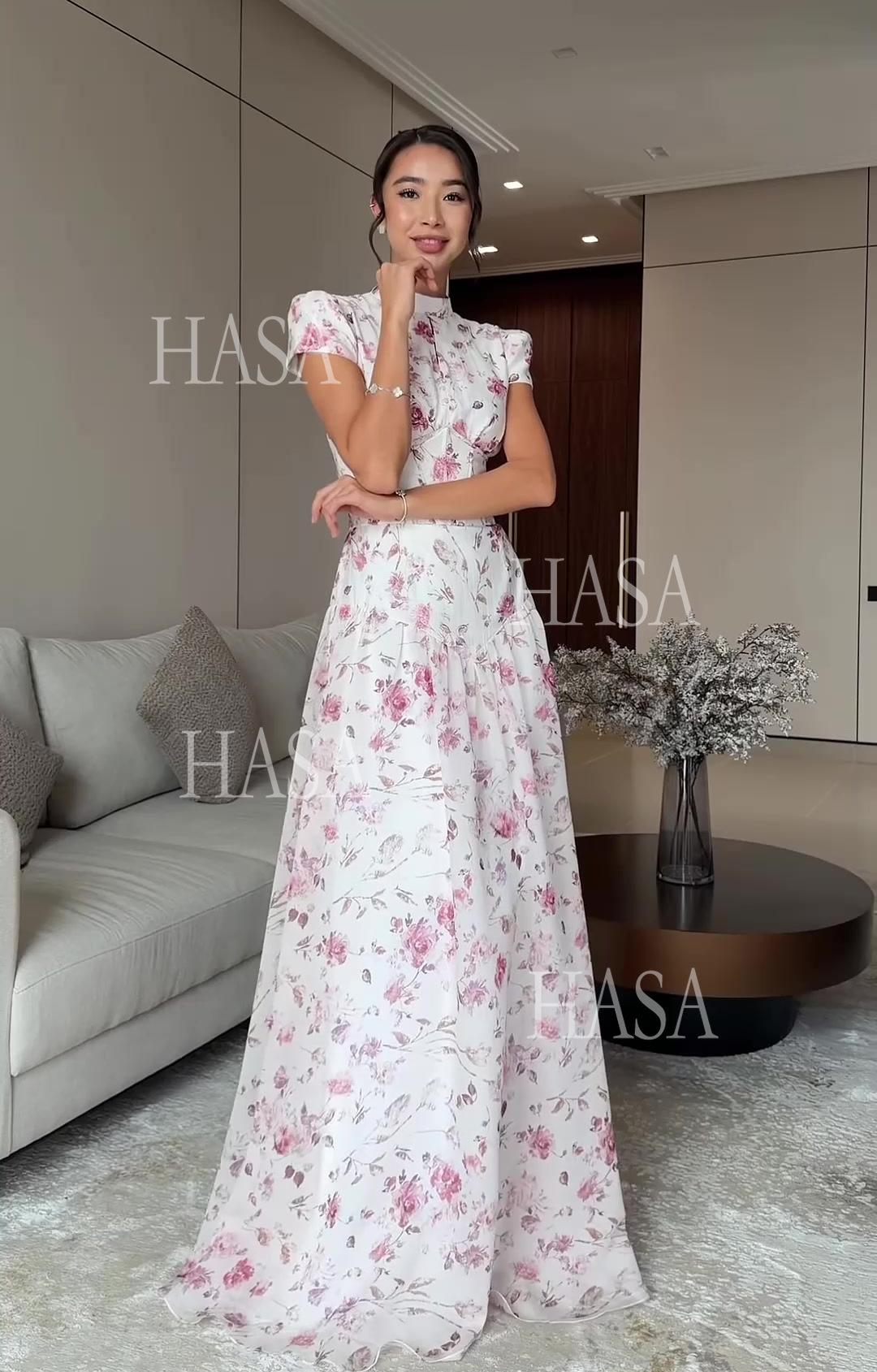 HS6737 Chic Romantic Maxi Dress with Soft Floral Print