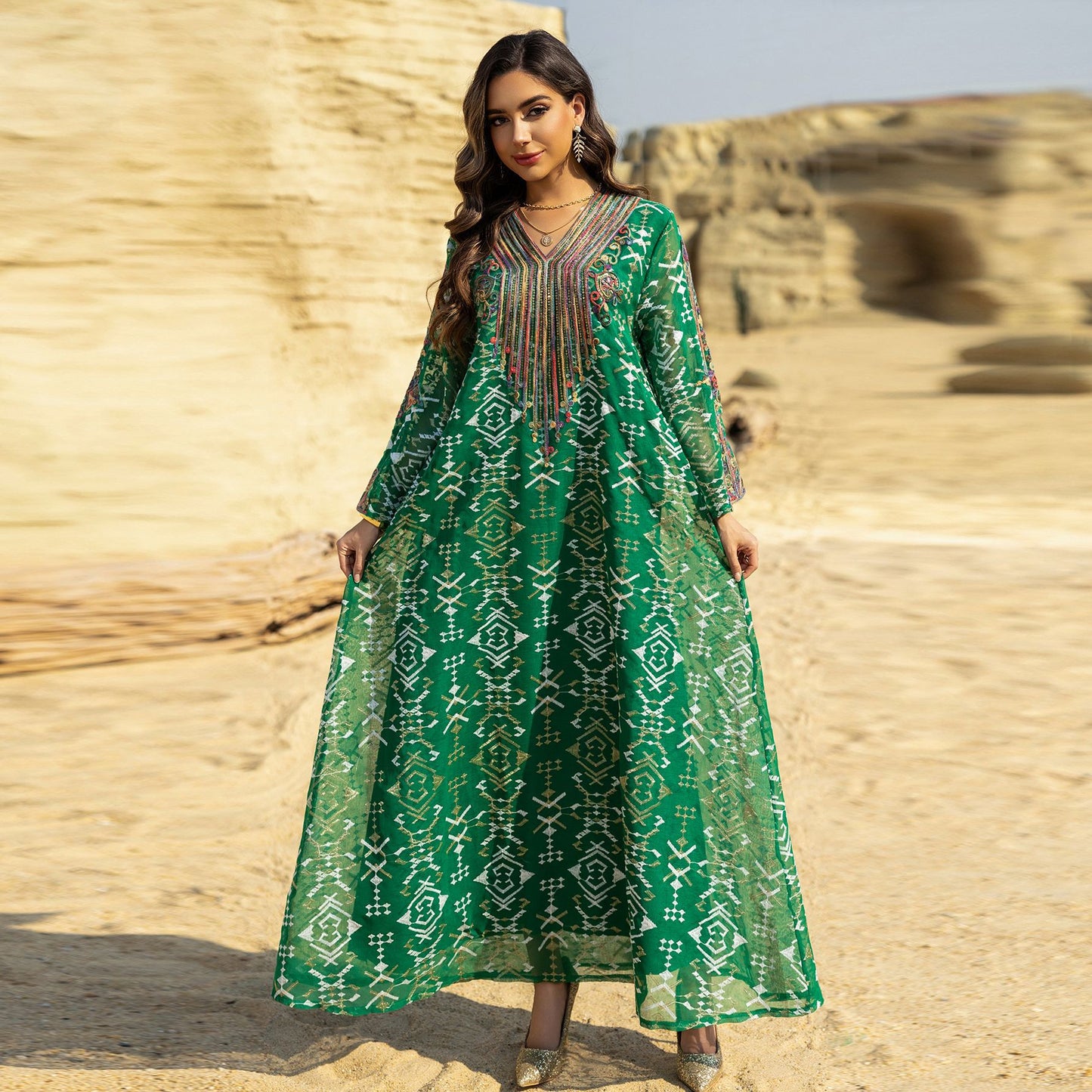 HS6658 Appliqué Patchwork Robe Dress: Lightweight Mesh Combined with Delicate Patterns