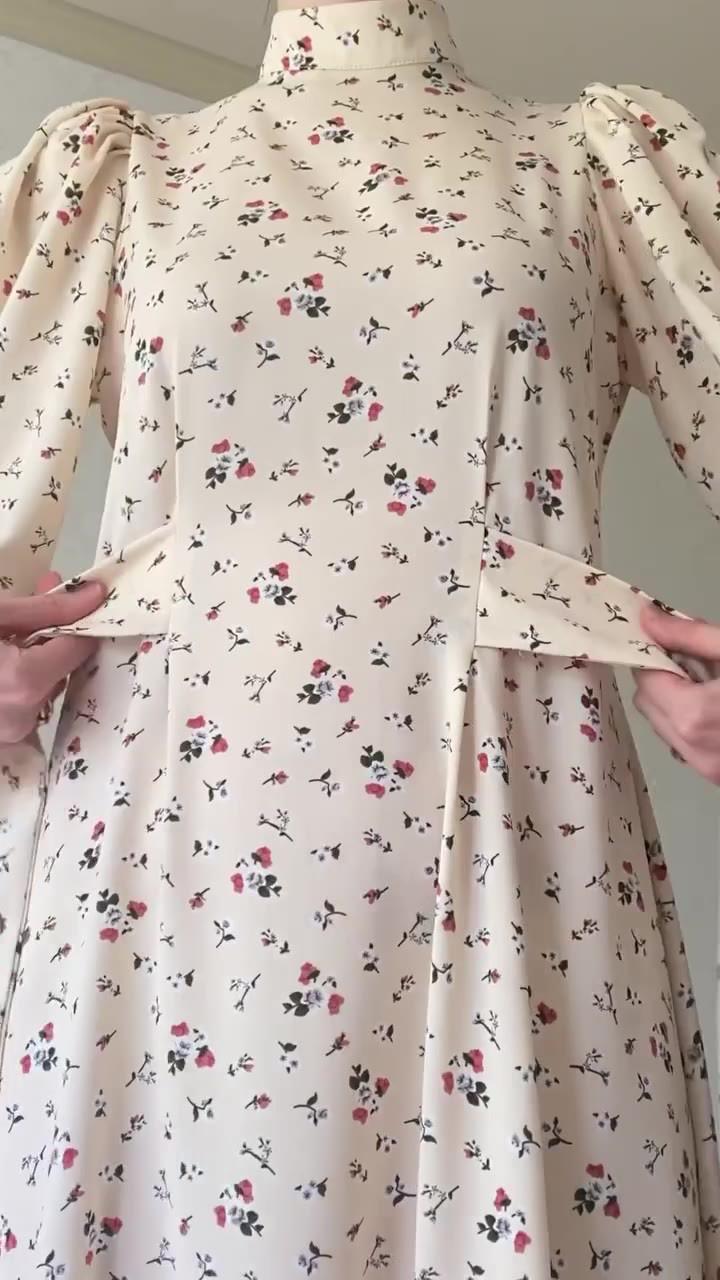 HASASERIES HS1027 Robe longue à lacets et motif floral