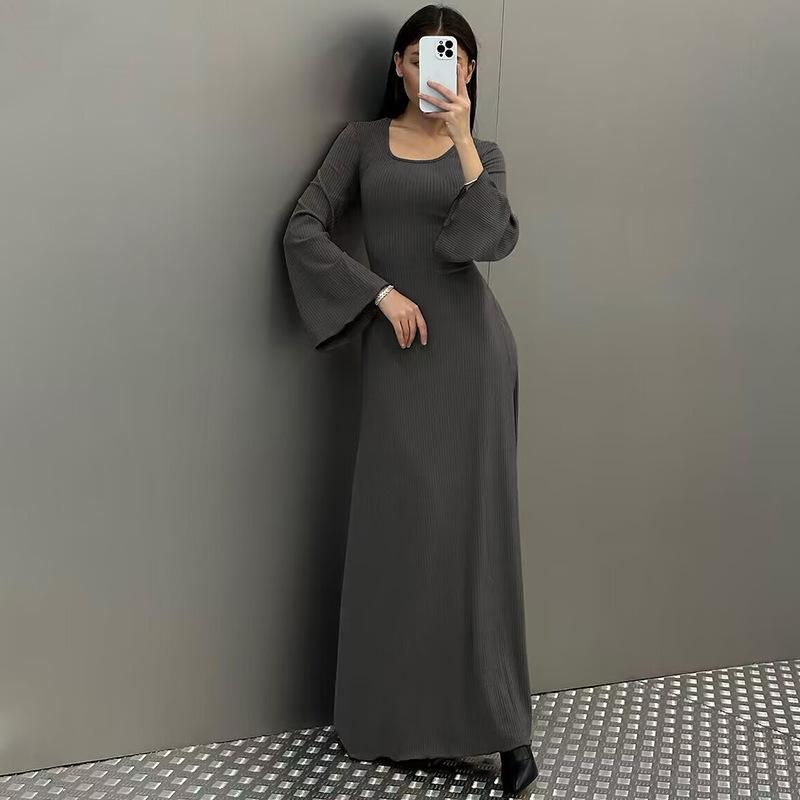 HASASERIES HS0676 Flared Long Sleeved High Waist Maxi Skirt with Lace-up Back