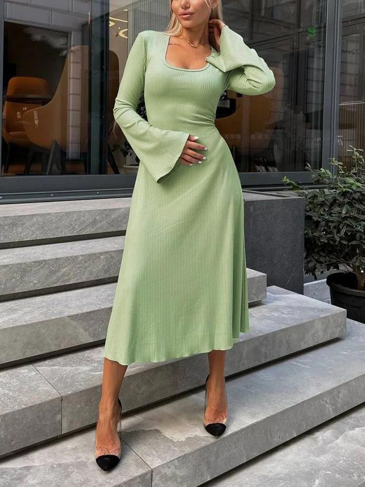 HASASERIES HS0676 Flared Long Sleeved High Waist Maxi Skirt with Lace-up Back