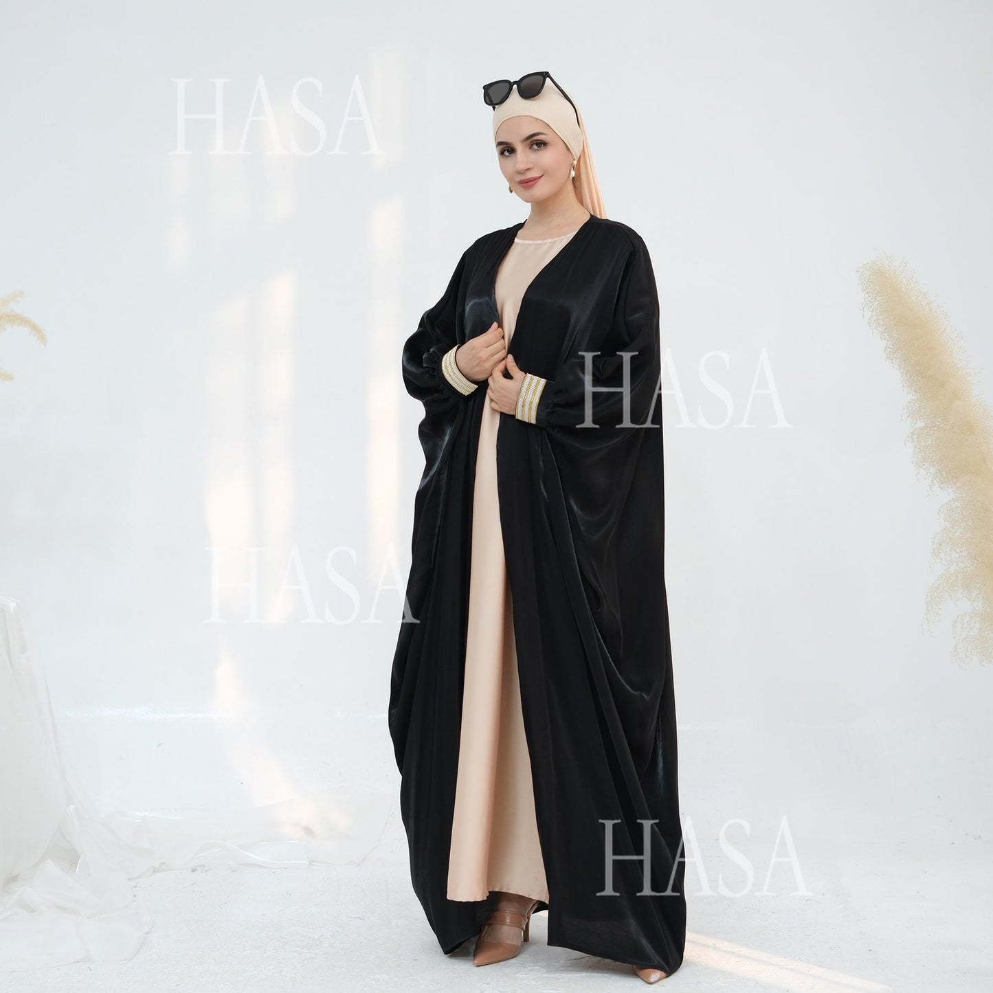 HS5873 Temperament Cardigan Long Coat Exquisite Trim To Create Elegant Style