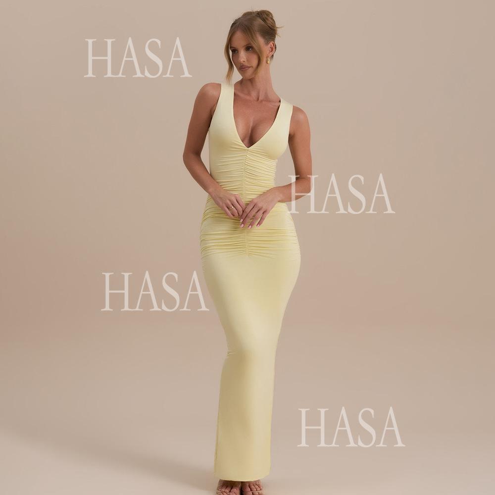 HASA HS6766 Chic Sleeveless Figure Hugging Dress