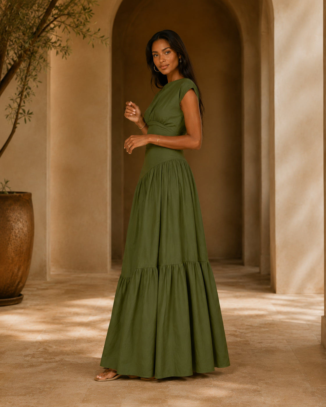 HS1641 Women's Sleeveless Pleated Loose Fit Maxi Dress