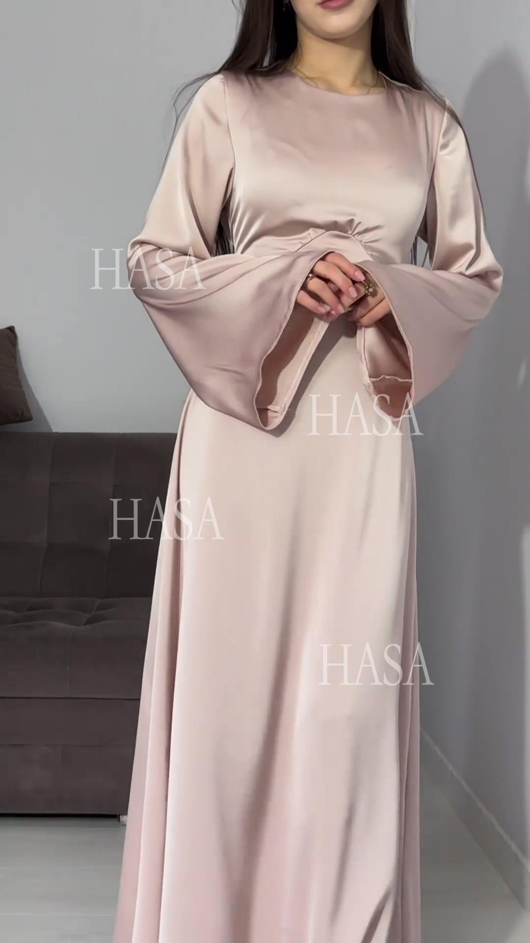 HASA HS6757 Classic Round Neck Flowy Maxi Dress