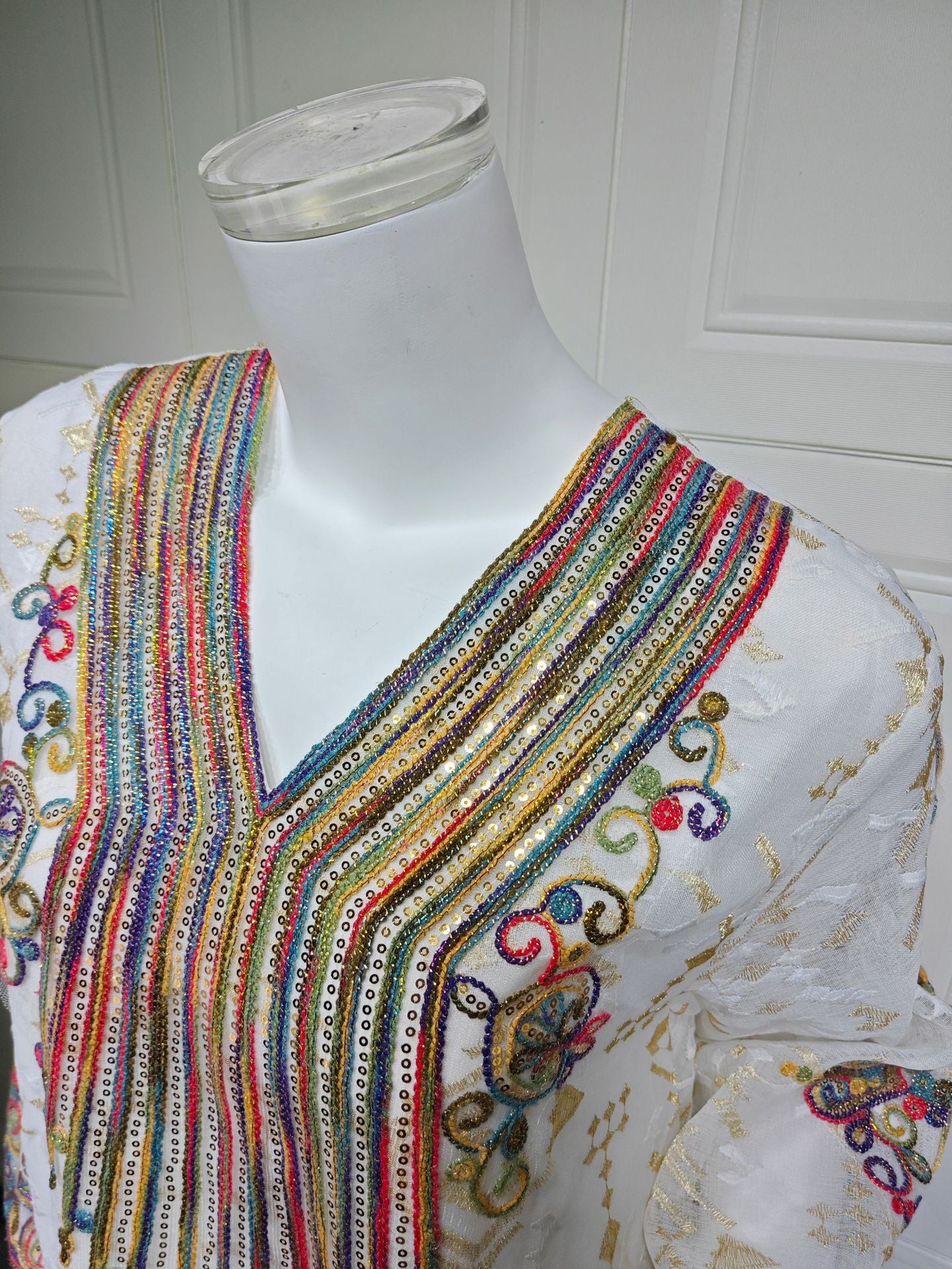 HS6658 Appliqué Patchwork Robe Dress: Lightweight Mesh Combined with Delicate Patterns