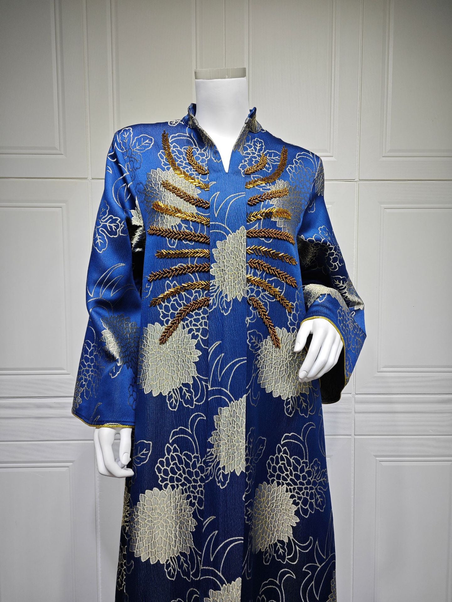 HS6656 V-neck jacquard beaded dress with elegant three-dimensional texture design