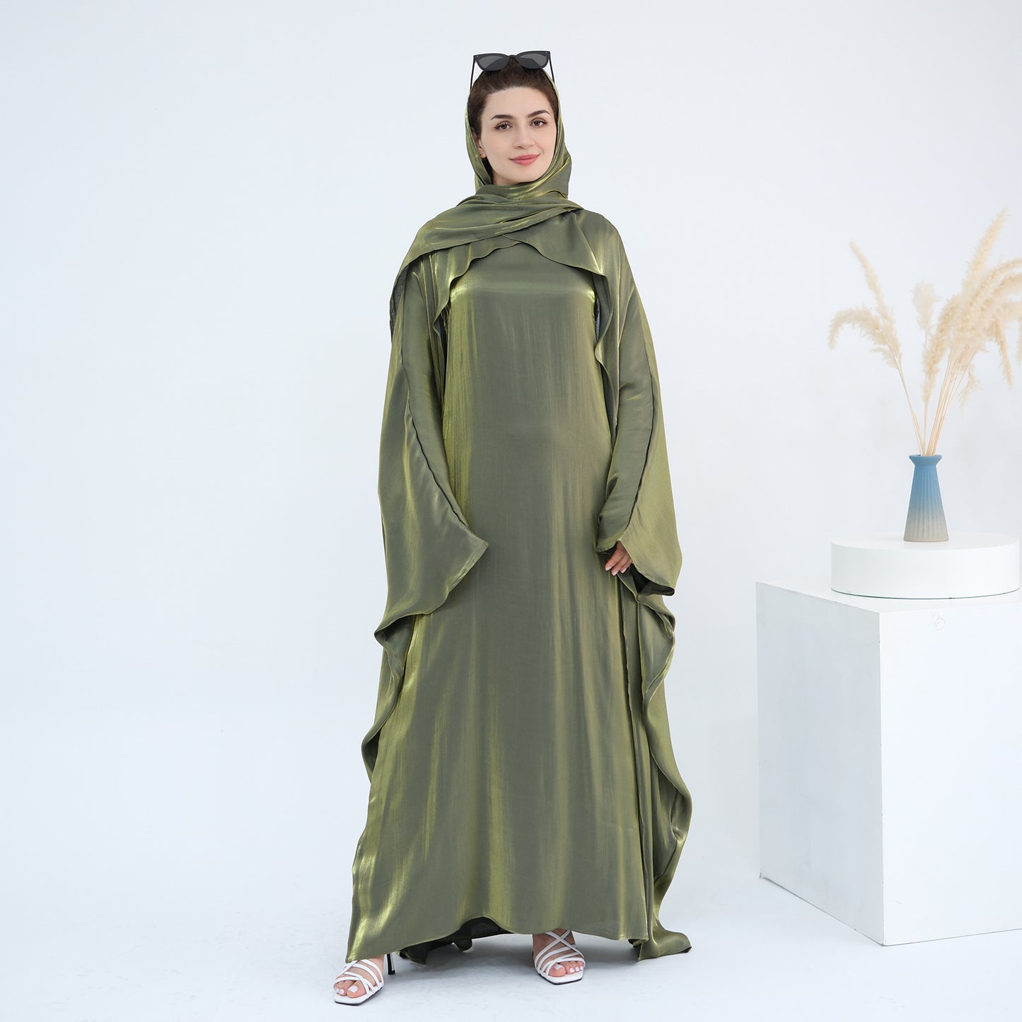 HS6584 Solid Color Beaded Loose Elegant Robe Dress