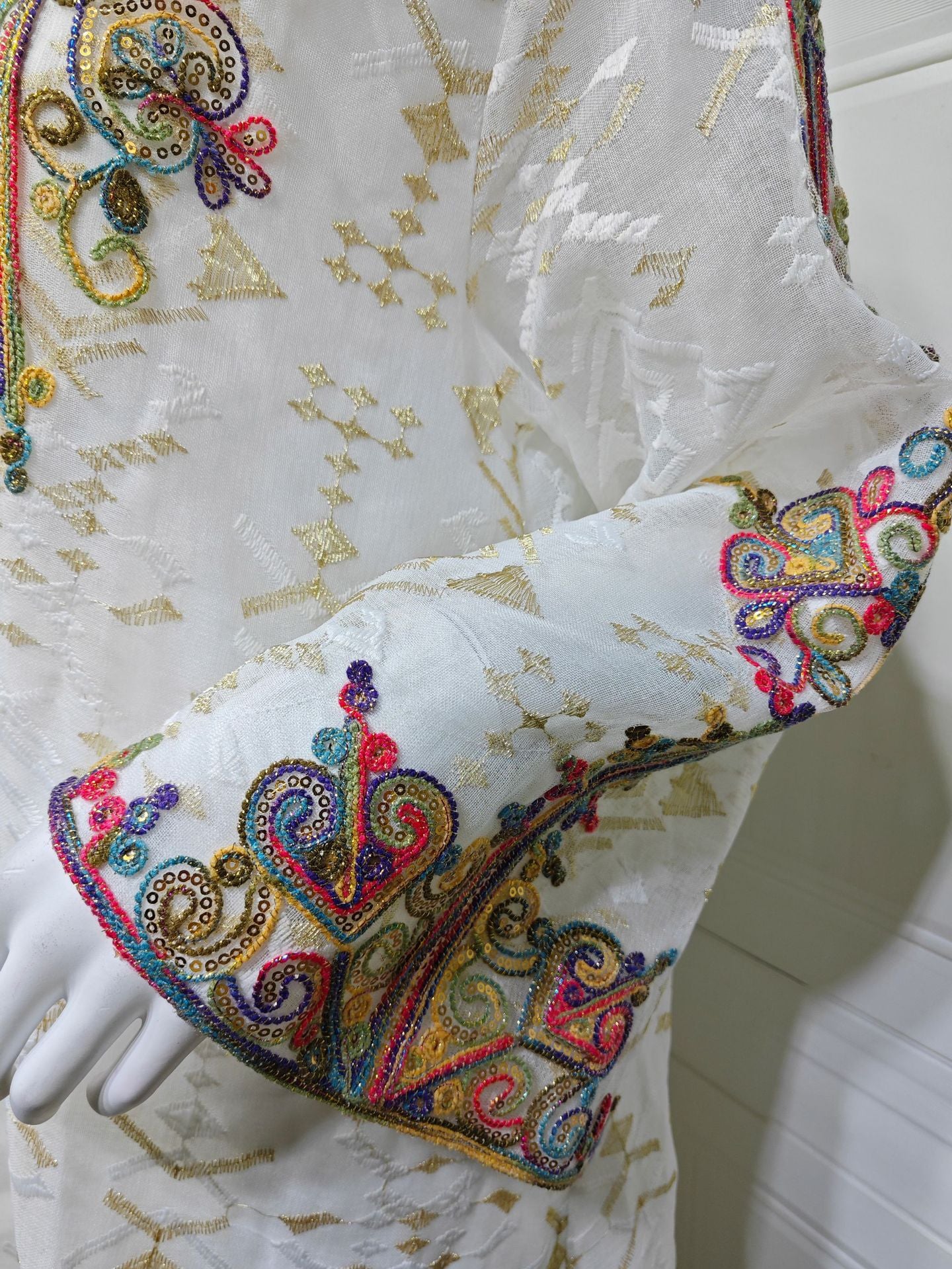 HS6658 Appliqué Patchwork Robe Dress: Lightweight Mesh Combined with Delicate Patterns