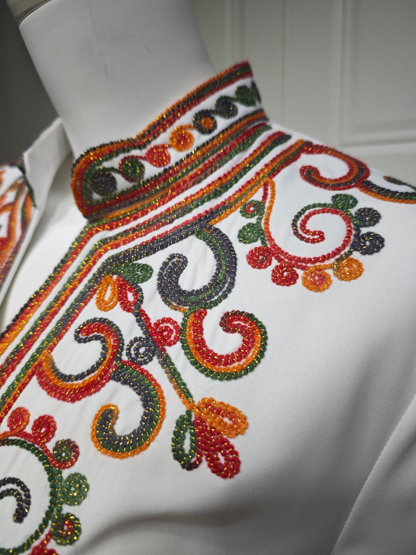 HS6652 Rope embroidery midi dress with elegant stand-up collar design