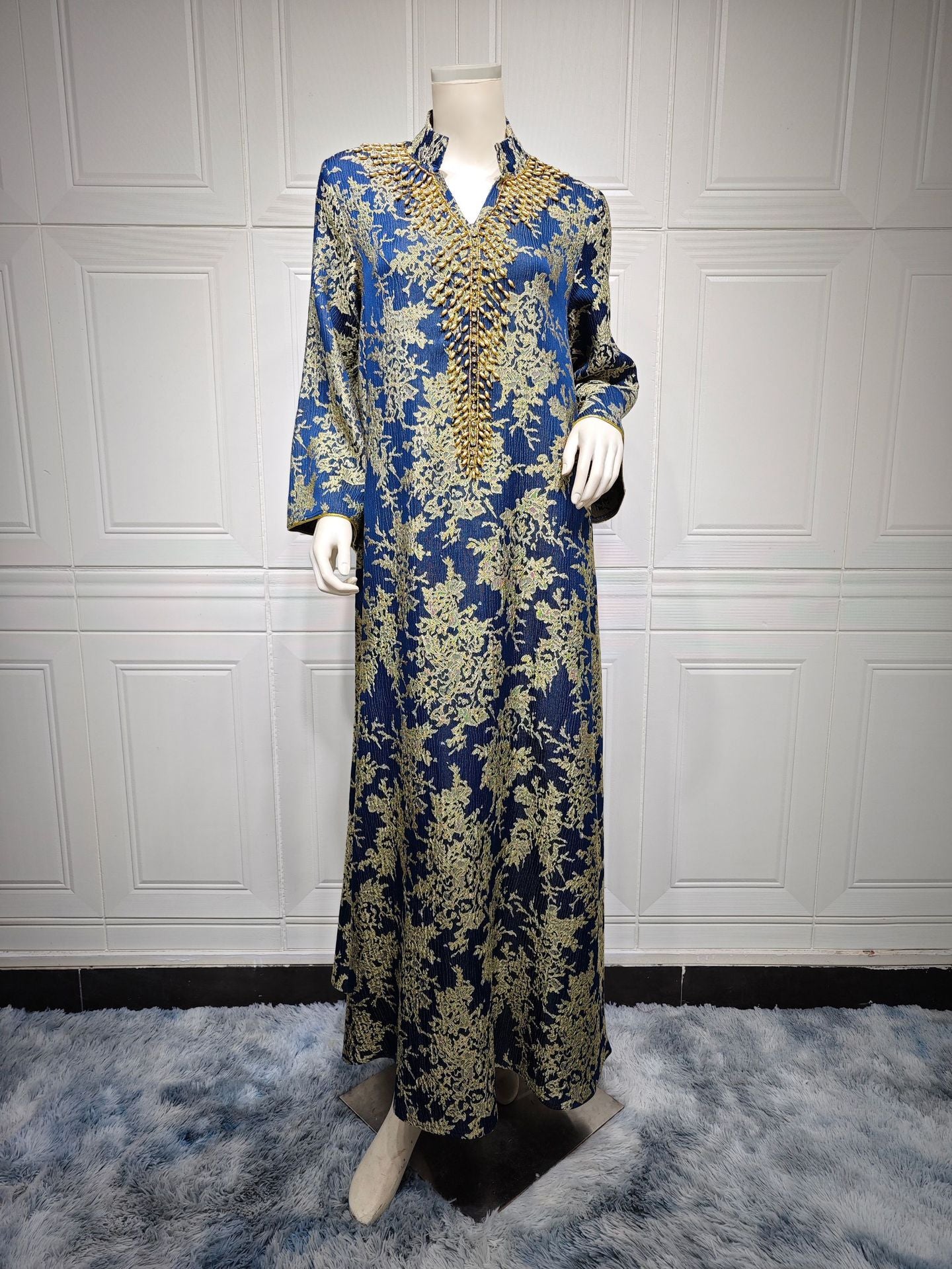 HS6660 Jacquard fabric embroidered beaded robe dress with rich design features