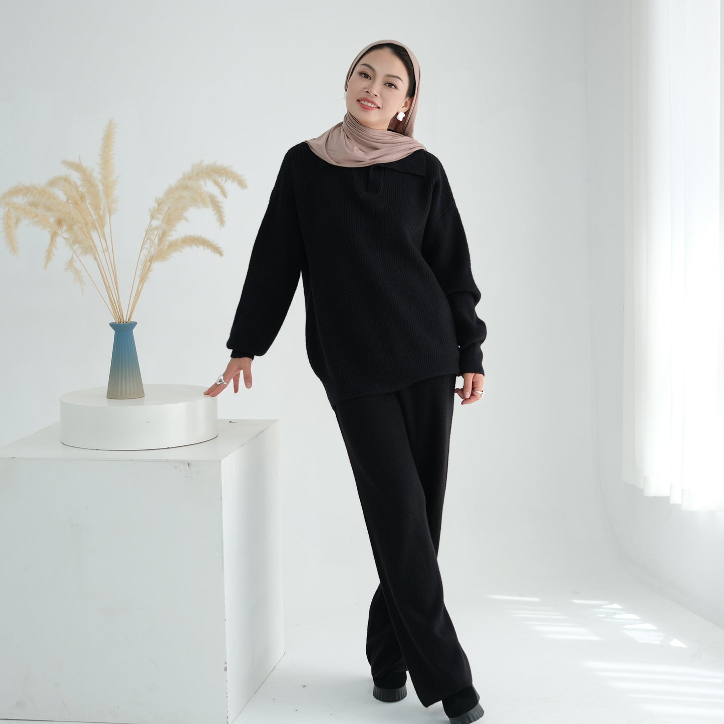 HS6594 Autumn and Winter Thickened Knitted Suit | Simple Solid Color Two-piece Suit