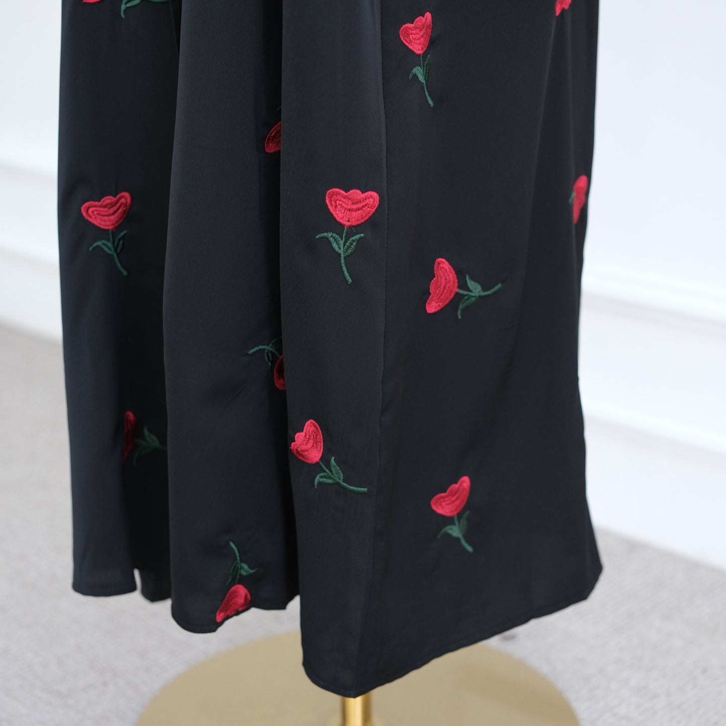 HS6631 Long cardigan with floral embroidery (headscarf optional)