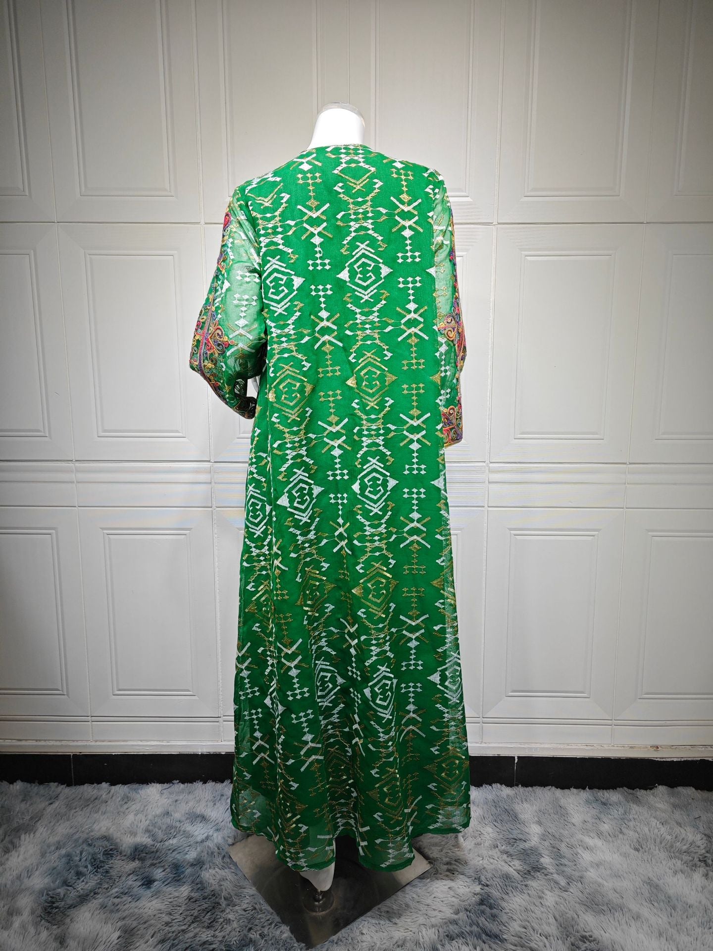 HS6658 Appliqué Patchwork Robe Dress: Lightweight Mesh Combined with Delicate Patterns