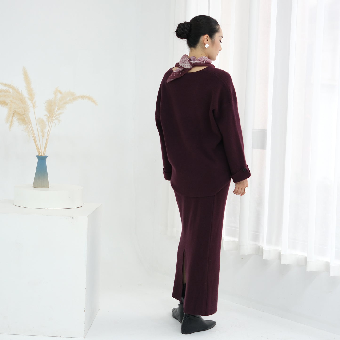 HS6601 Autumn and Winter Thickened Knitted Suit Solid Color Two-piece Skirt Suit (optional Headscarf)