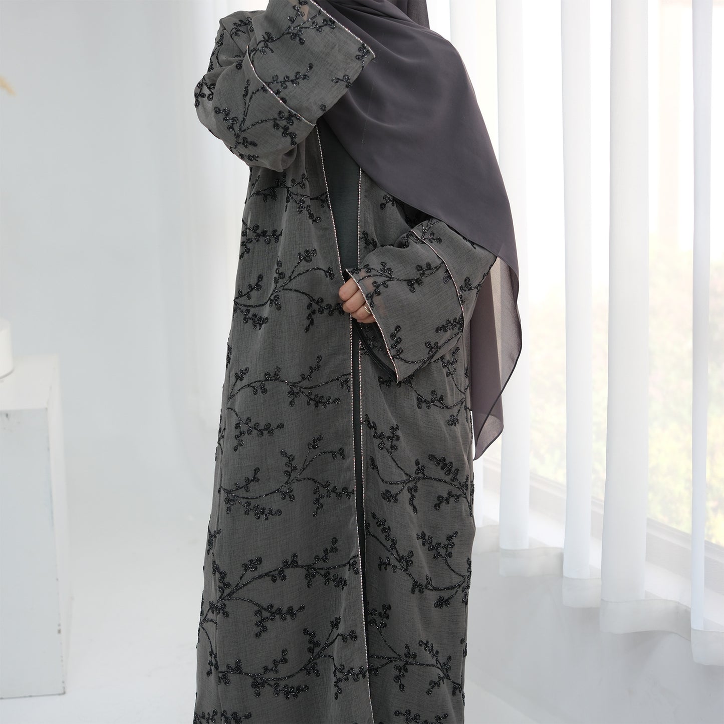 HS6623 Full-body embroidered long cardigan (optional inner layer)